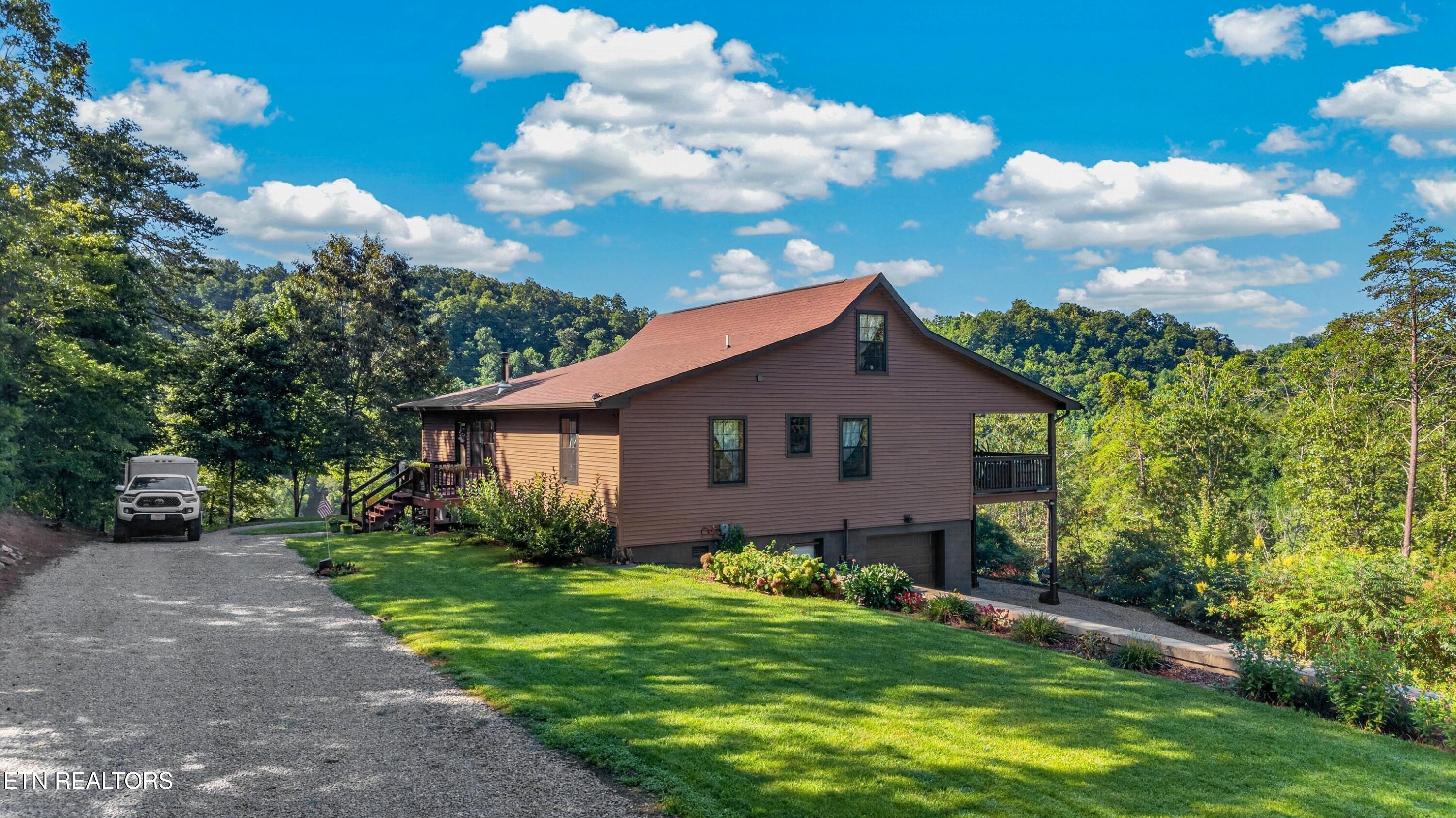 7020 Caney Valley Road Tazewell TN 37879