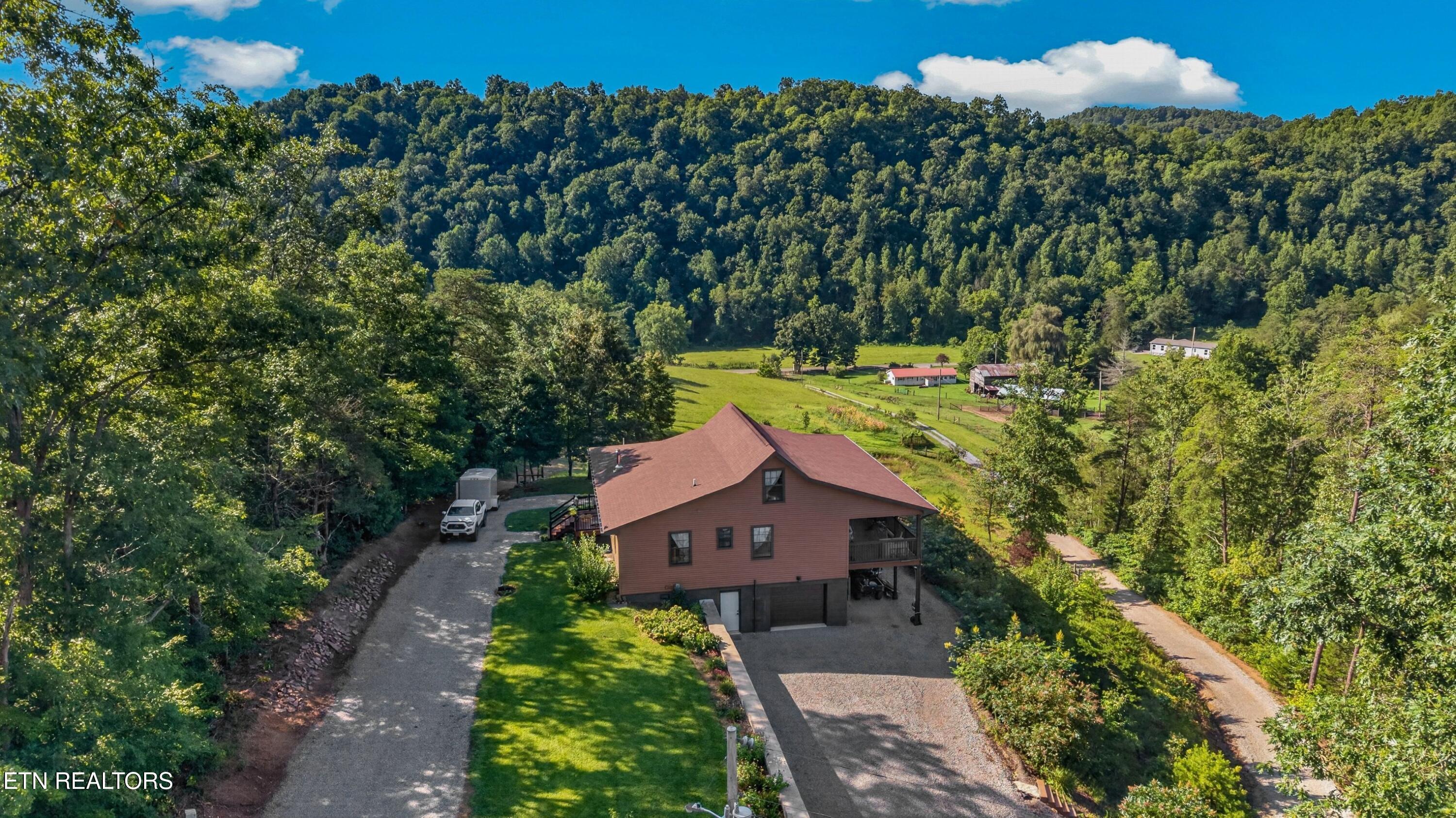 7020 Caney Valley Road Tazewell TN 37879