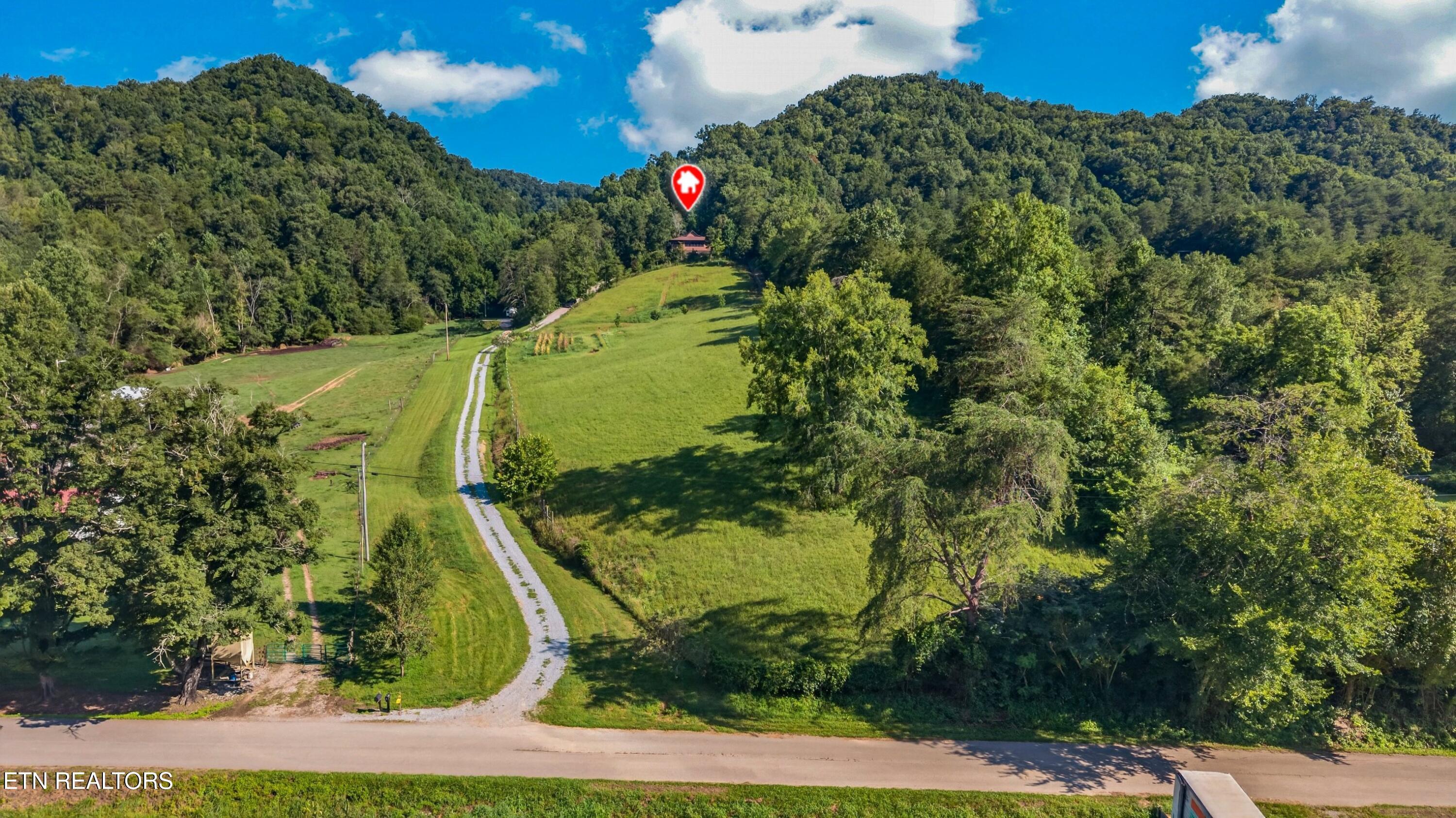 7020 Caney Valley Road Tazewell TN 37879