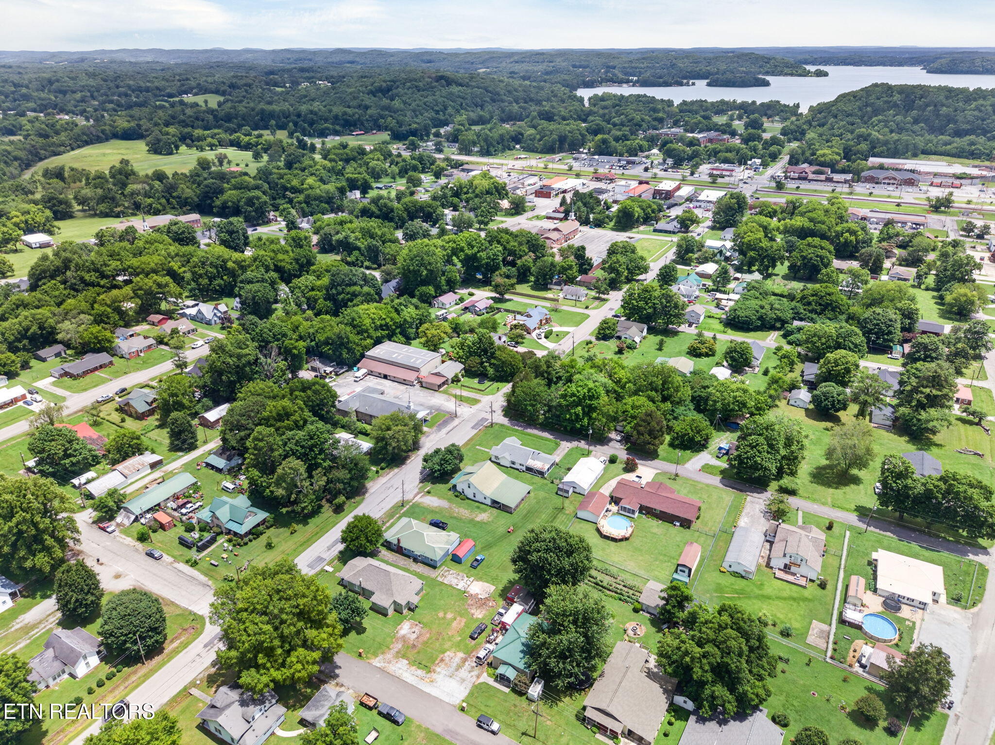 491 Piccadilly Avenue Spring City TN 37381