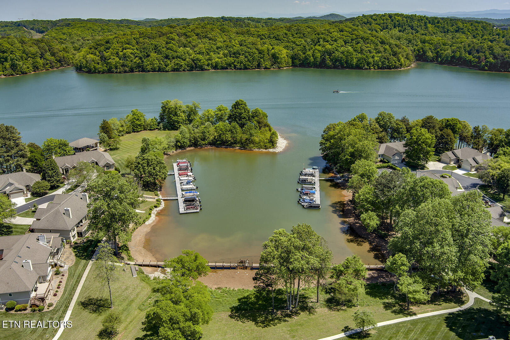 192 Tanasi Lagoon Drive Loudon TN 37774
