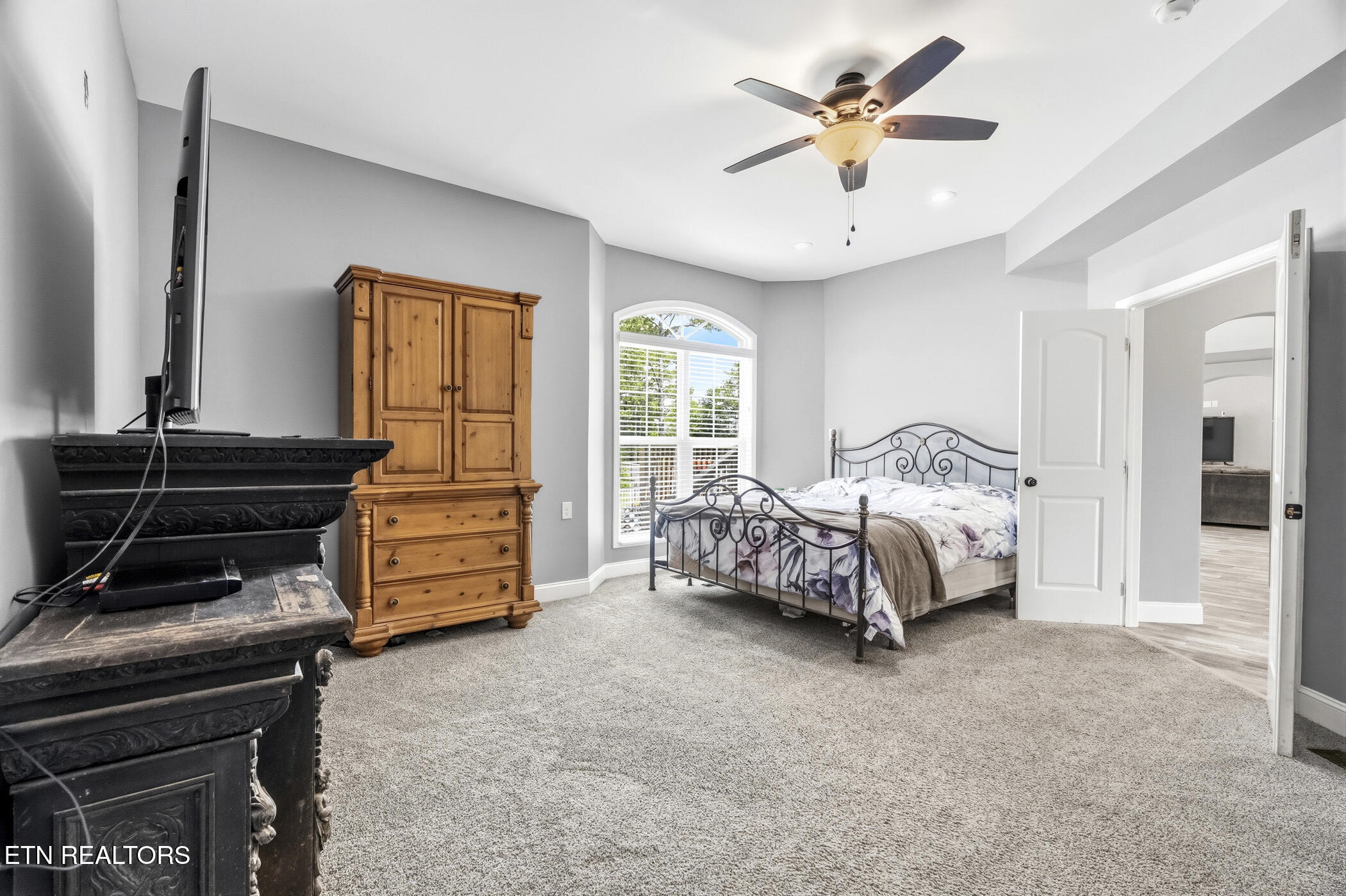 1712 Grand Pine Point Maryville TN 37801