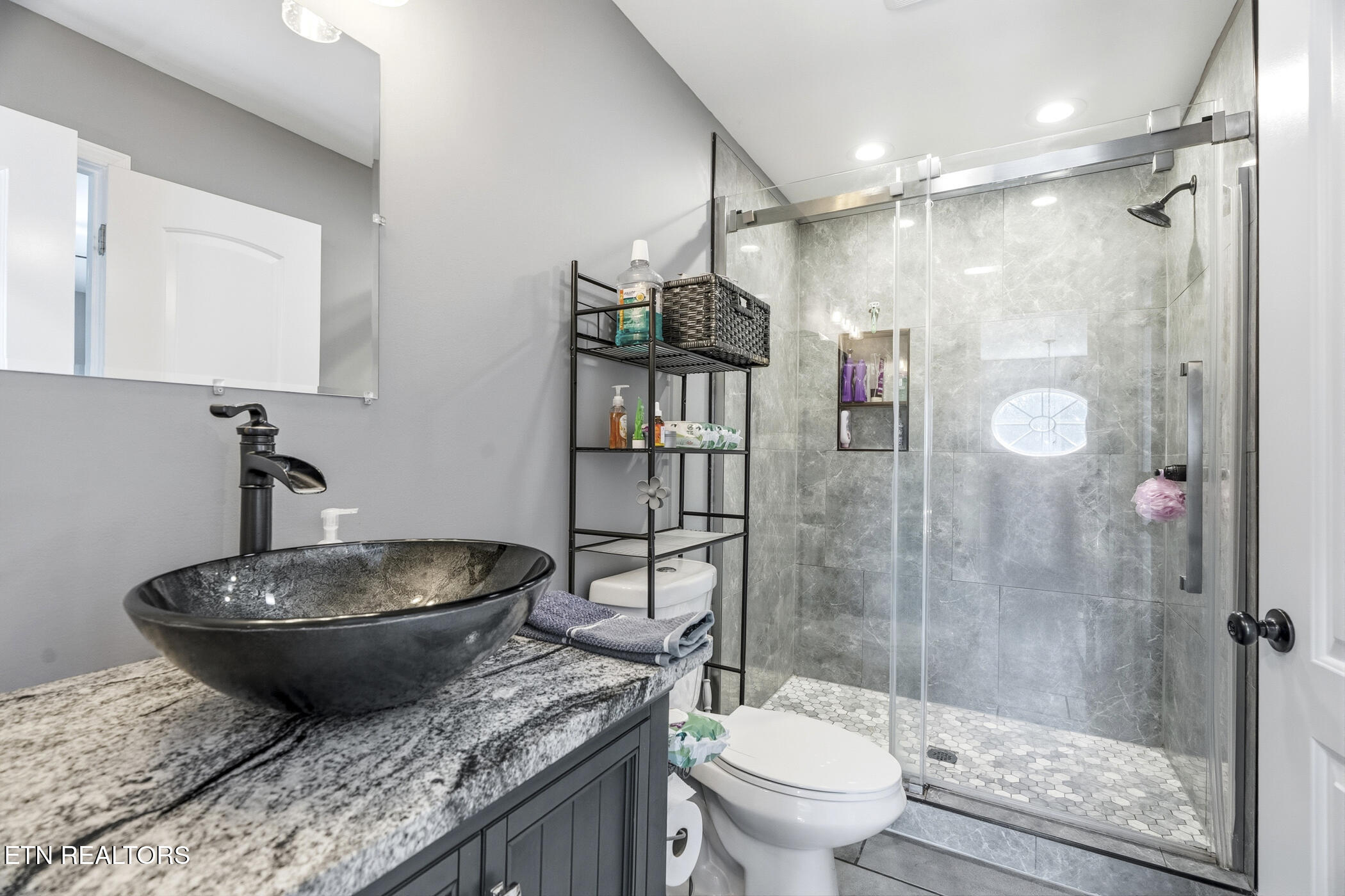 1712 Grand Pine Point Maryville TN 37801