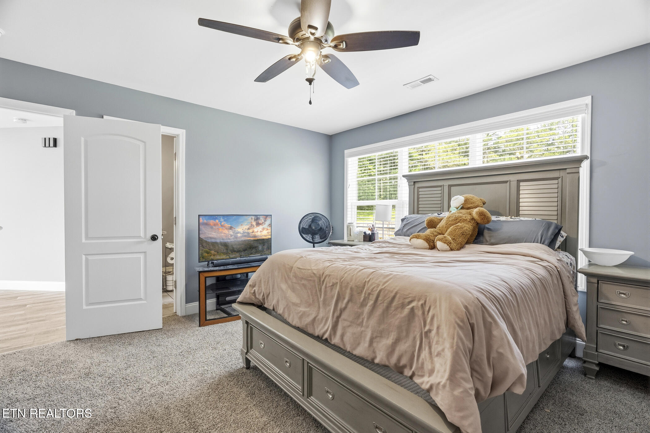 1712 Grand Pine Point Maryville TN 37801