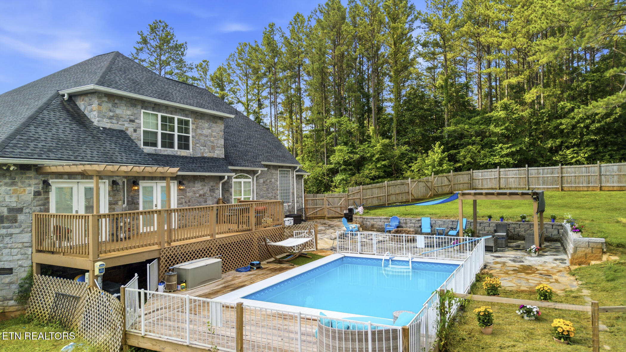 1712 Grand Pine Point Maryville TN 37801