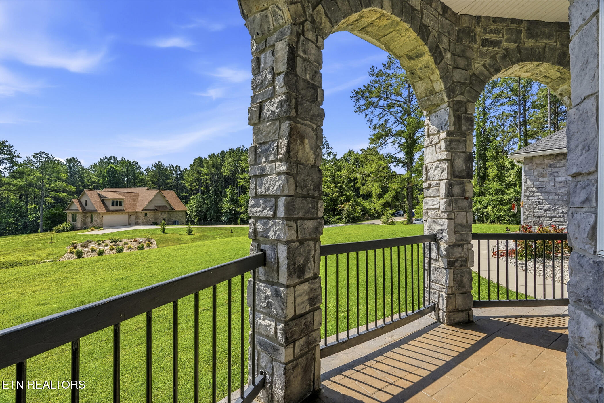 1712 Grand Pine Point Maryville TN 37801