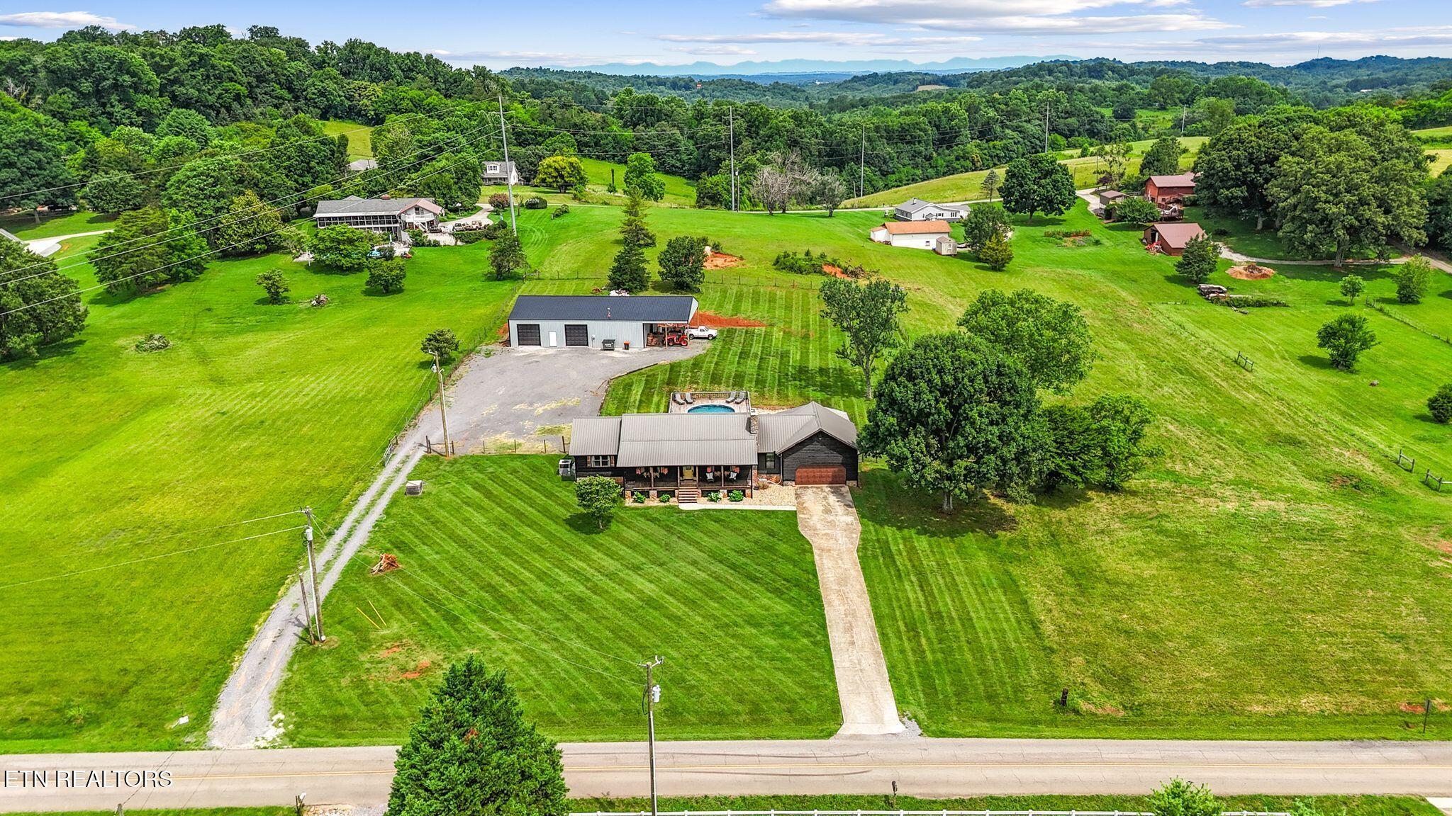 918 Meadow Road Greenback TN 37742