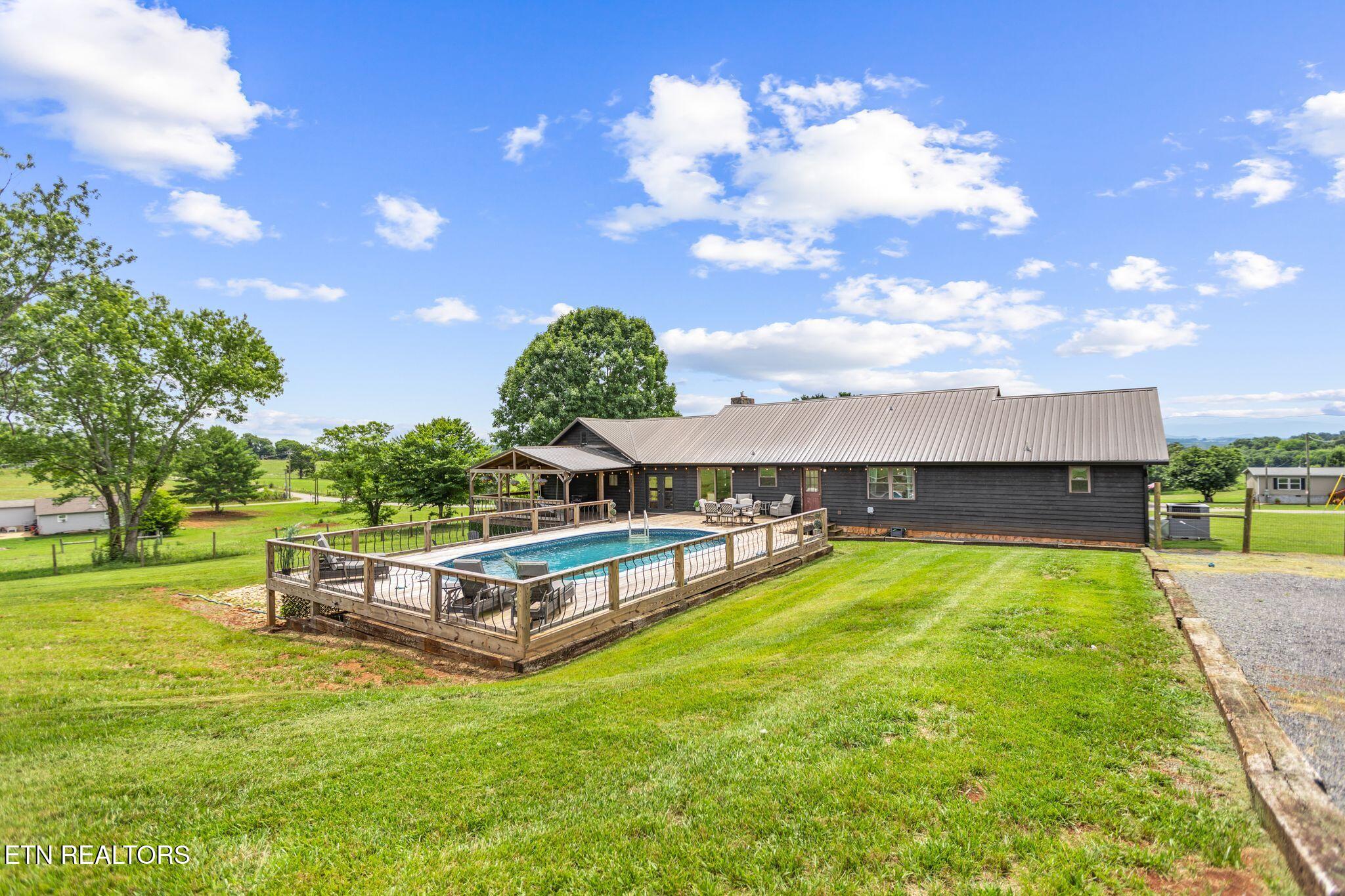 918 Meadow Road Greenback TN 37742