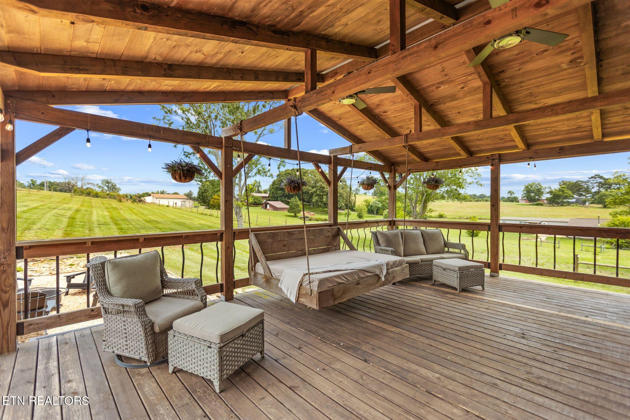 918 Meadow Road Greenback TN 37742