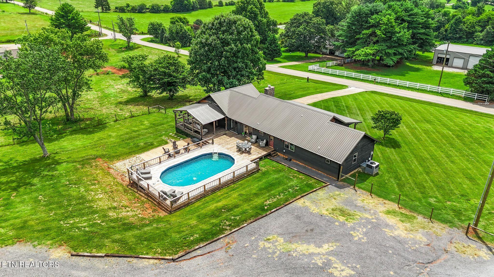 918 Meadow Road Greenback TN 37742