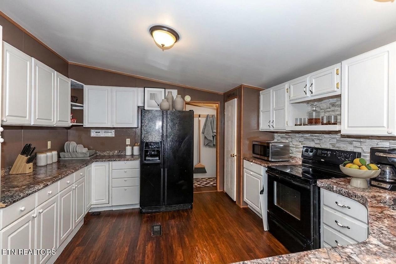 1248 Mountain View Circle Maryville TN 37801