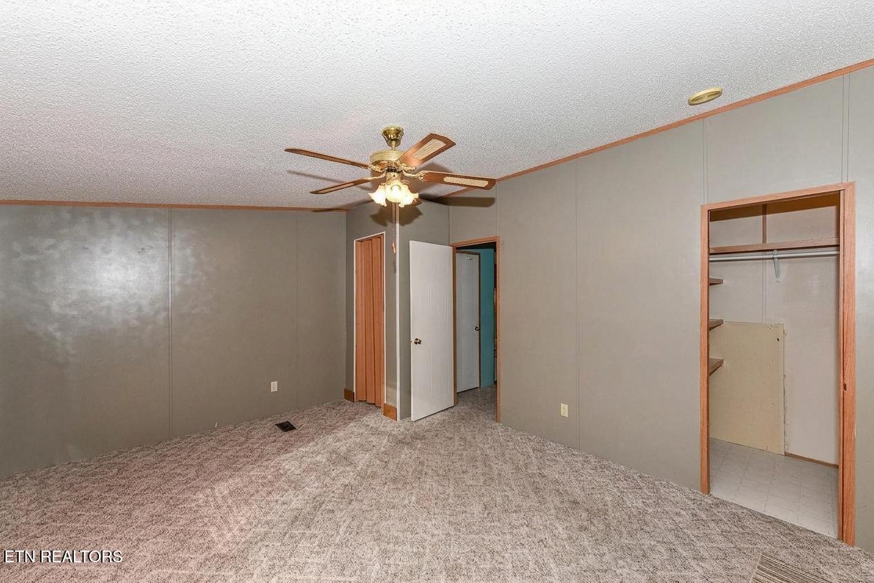 1248 Mountain View Circle Maryville TN 37801
