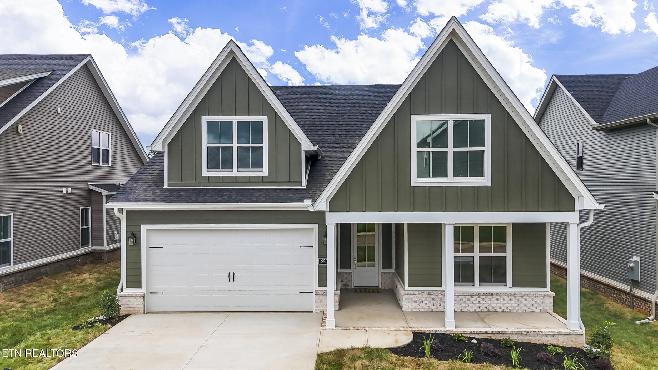 2504 Maroon Bells Road Knoxville TN 37932