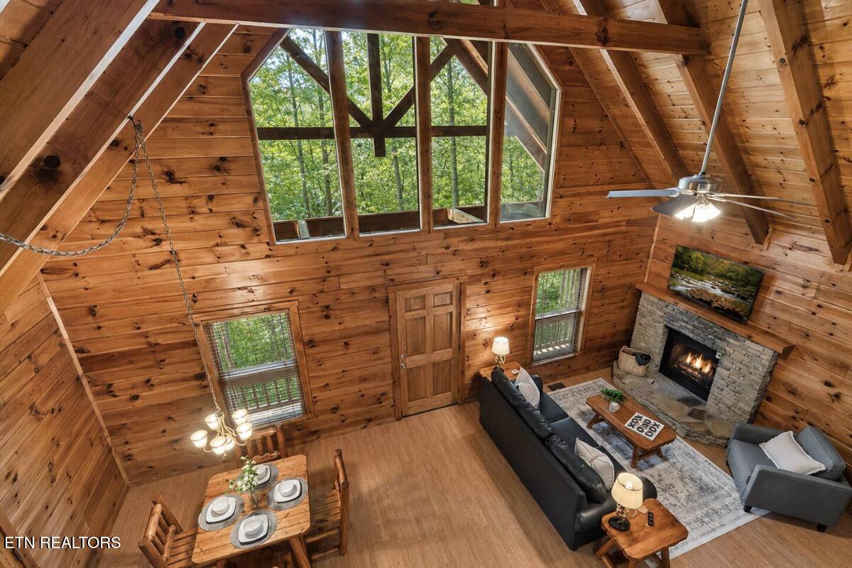 4255 New Pioneer Trail Pigeon Forge TN 37863