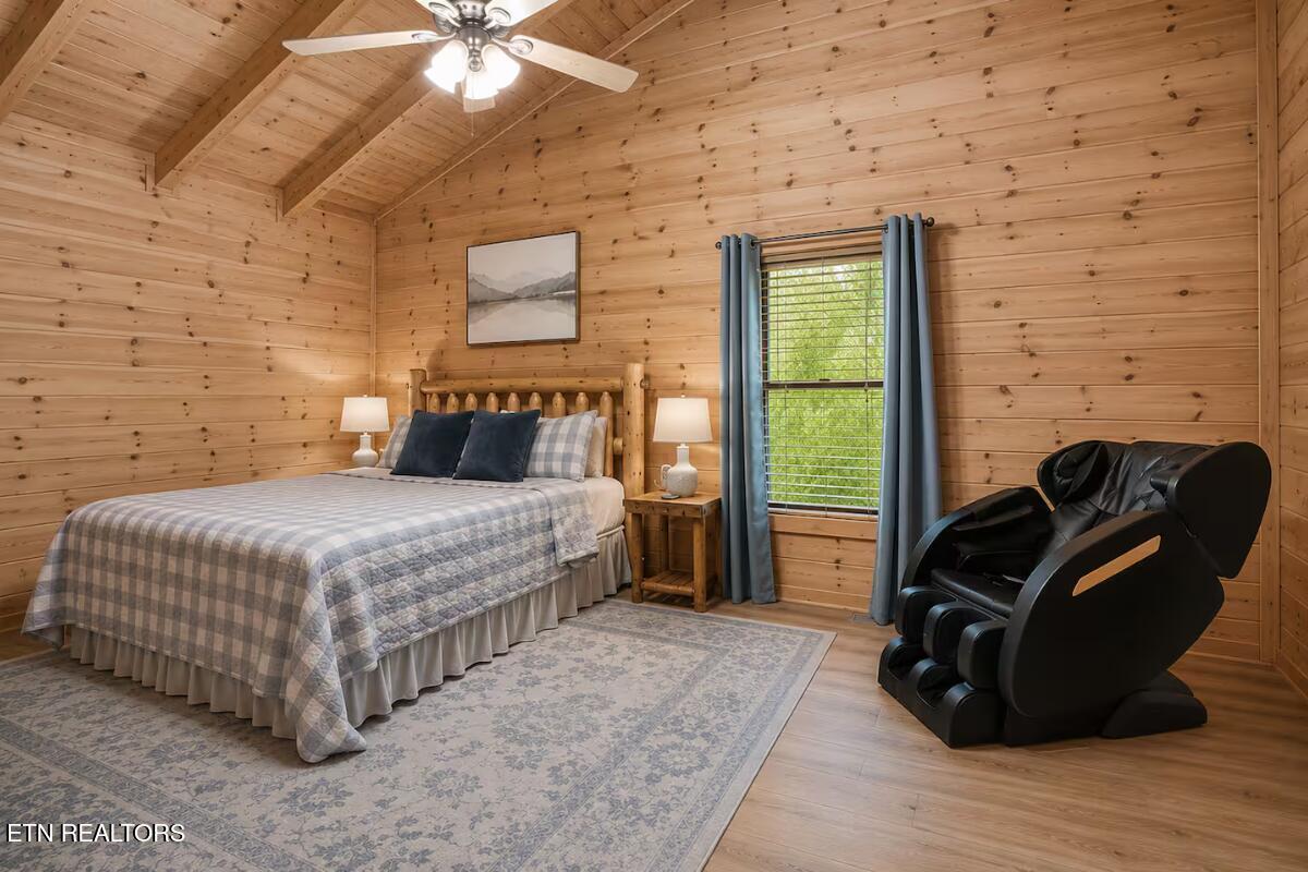 4255 New Pioneer Trail Pigeon Forge TN 37863