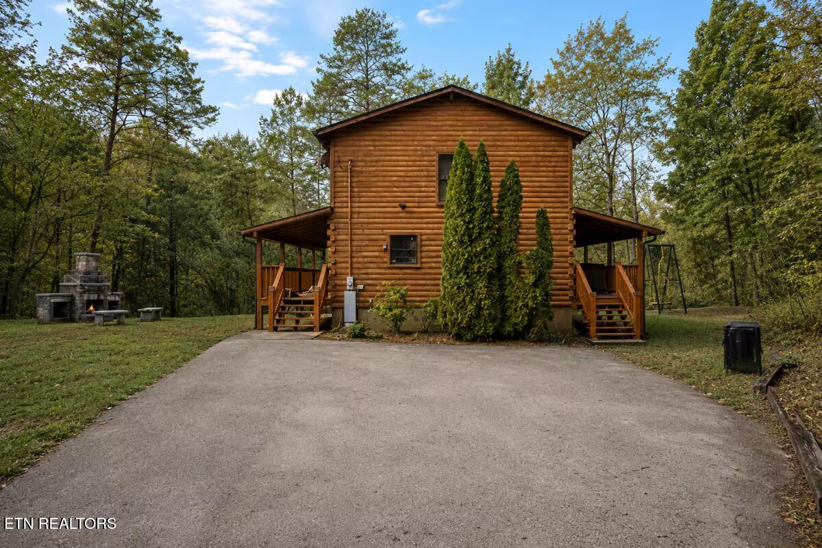 4255 New Pioneer Trail Pigeon Forge TN 37863