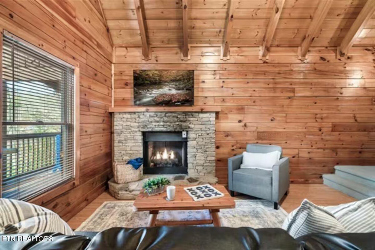 4255 New Pioneer Trail Pigeon Forge TN 37863
