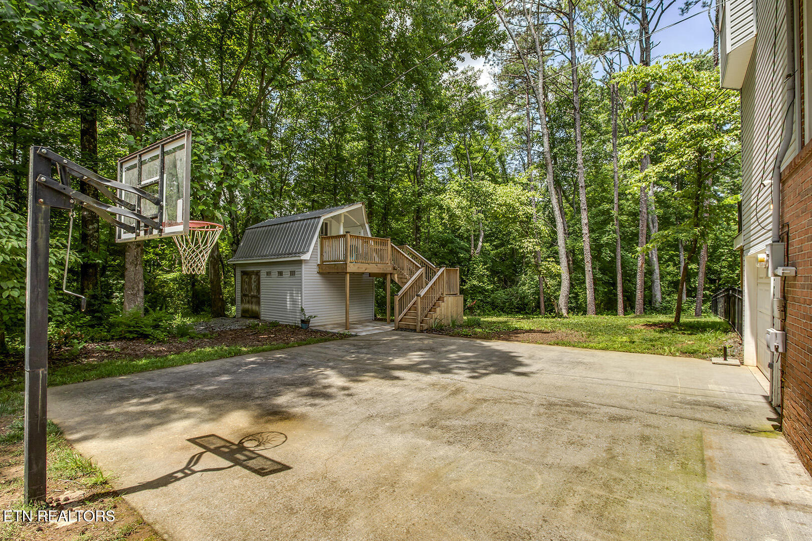 415 Shaw Ferry Lane Lenoir City TN 37772