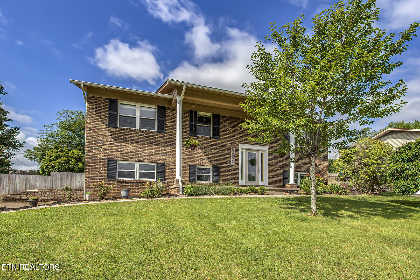7753 Cranley Road Powell TN 37849