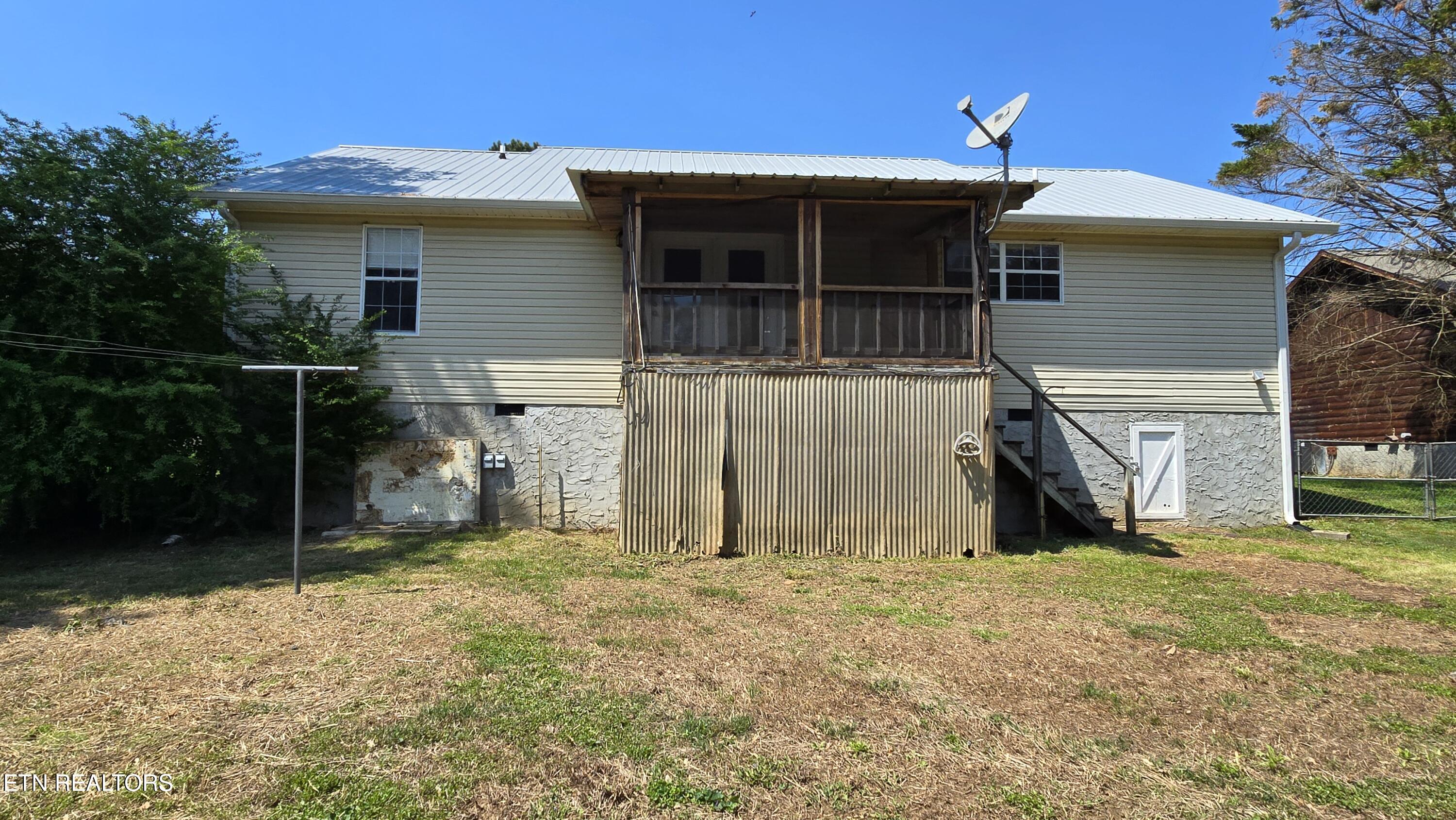 324 Circle R Drive Benton TN 37307