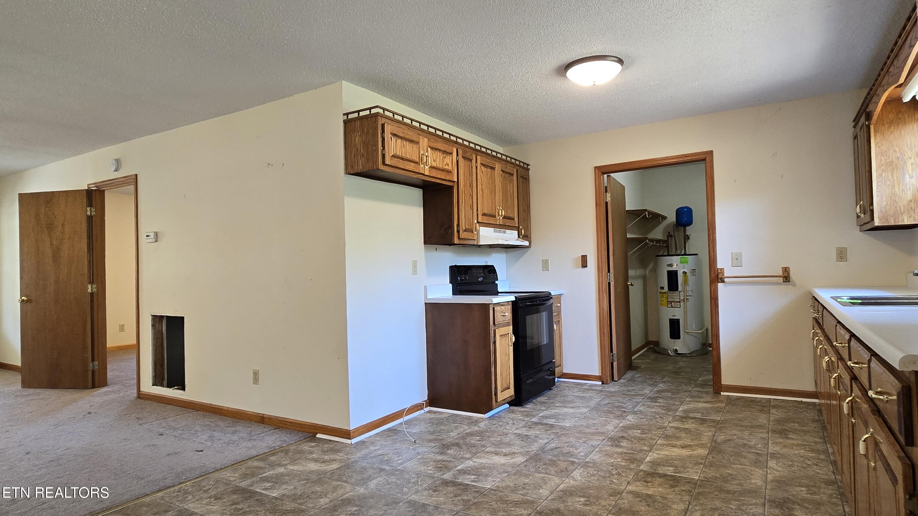 324 Circle R Drive Benton TN 37307