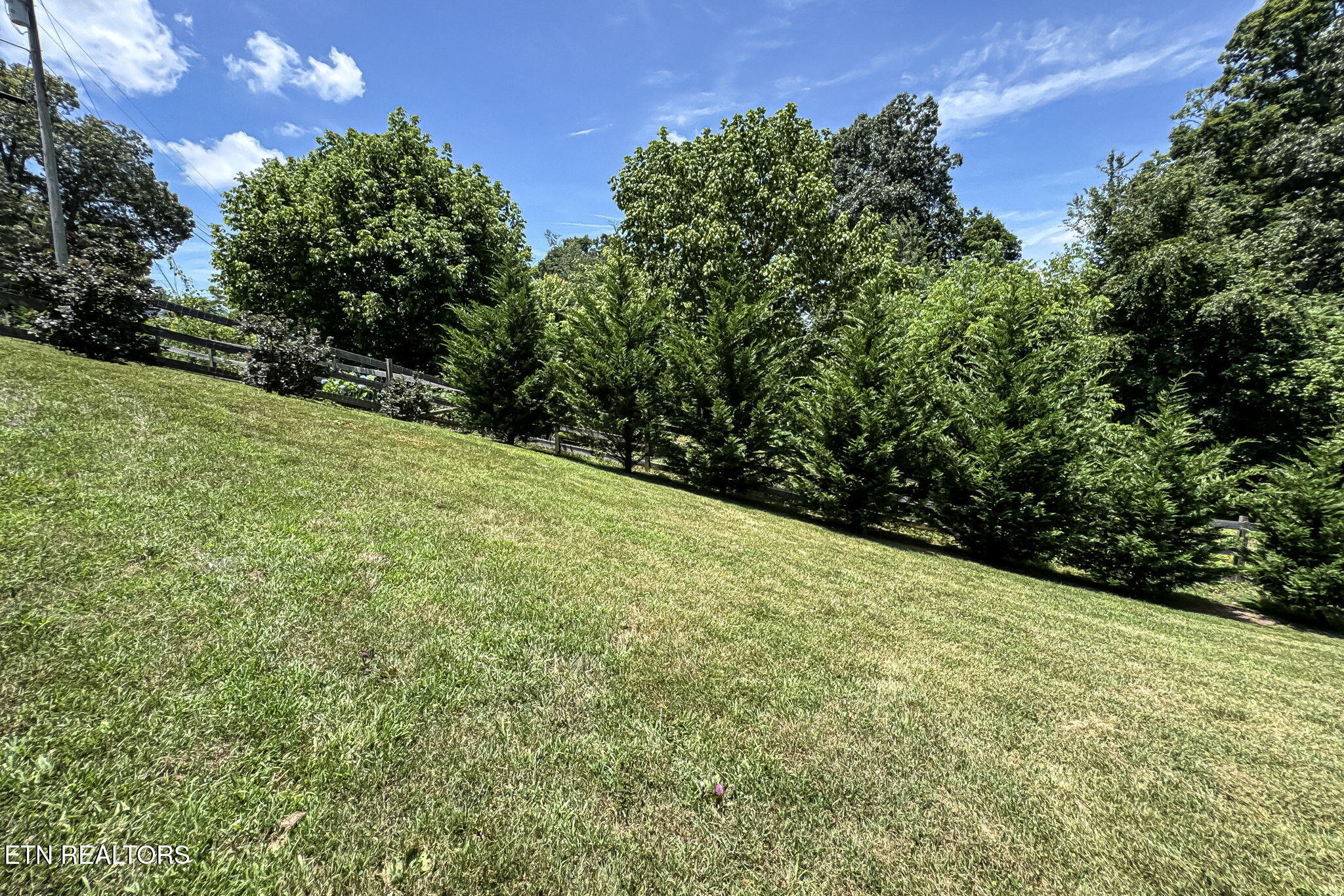 618 Laurie Leigh Lane Dandridge TN 37725