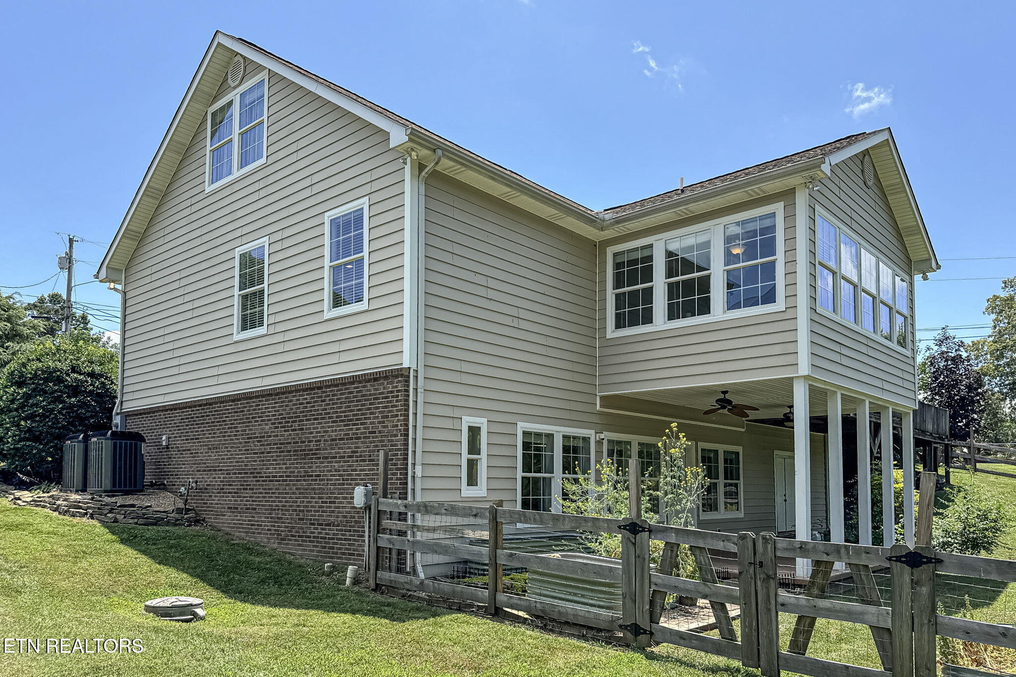 618 Laurie Leigh Lane Dandridge TN 37725