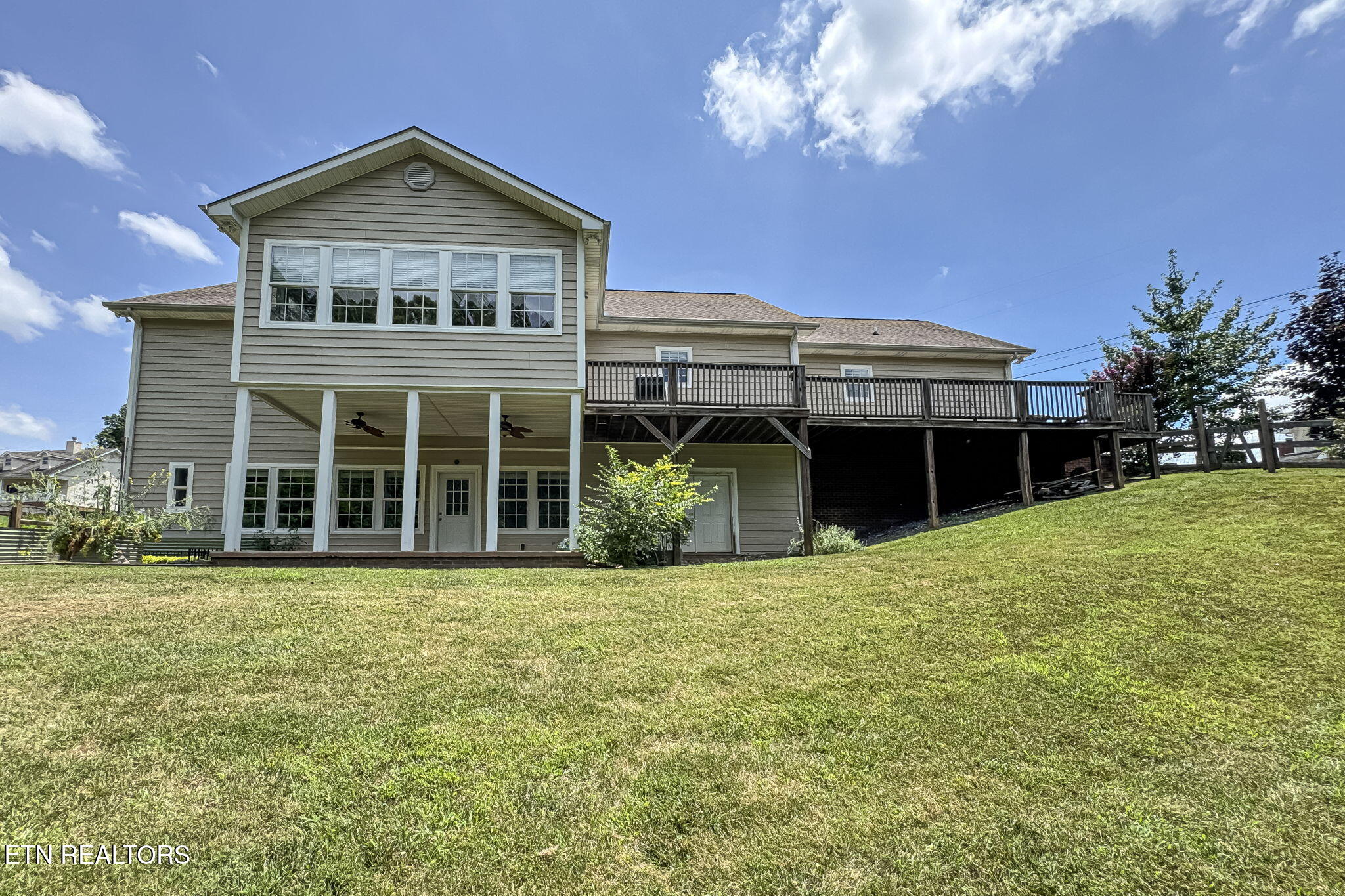 618 Laurie Leigh Lane Dandridge TN 37725