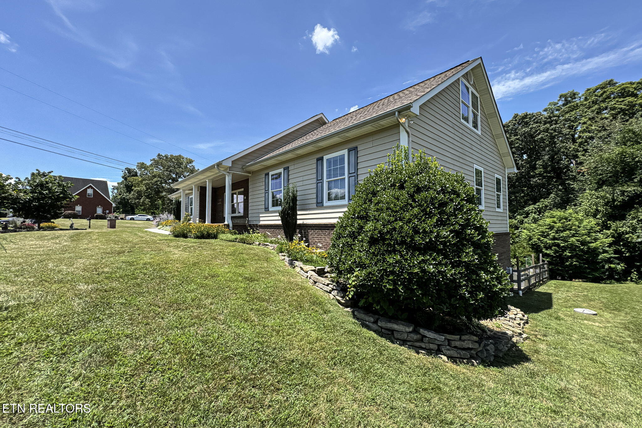 618 Laurie Leigh Lane Dandridge TN 37725