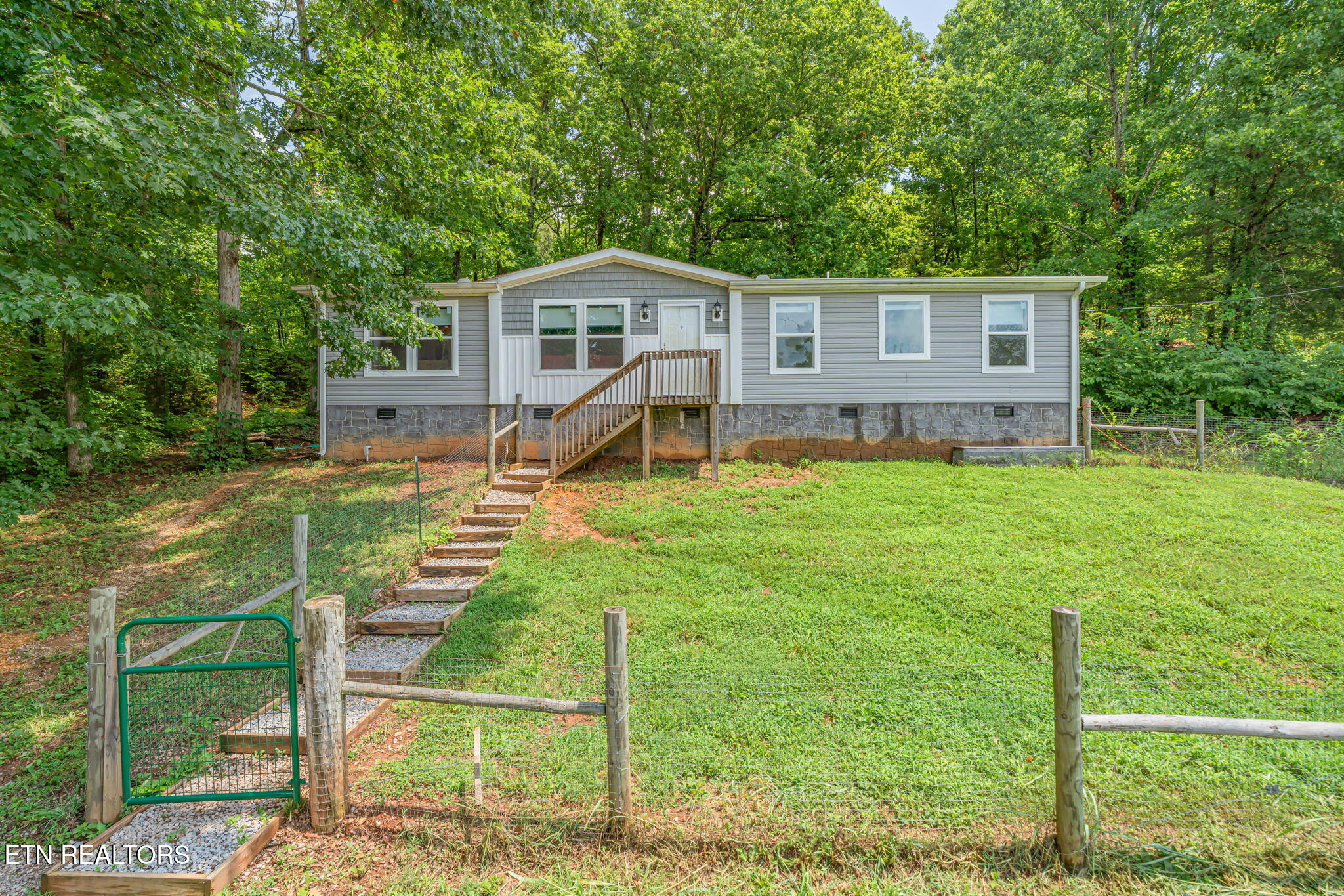 2156 Hiwassee Road Sweetwater TN 37874