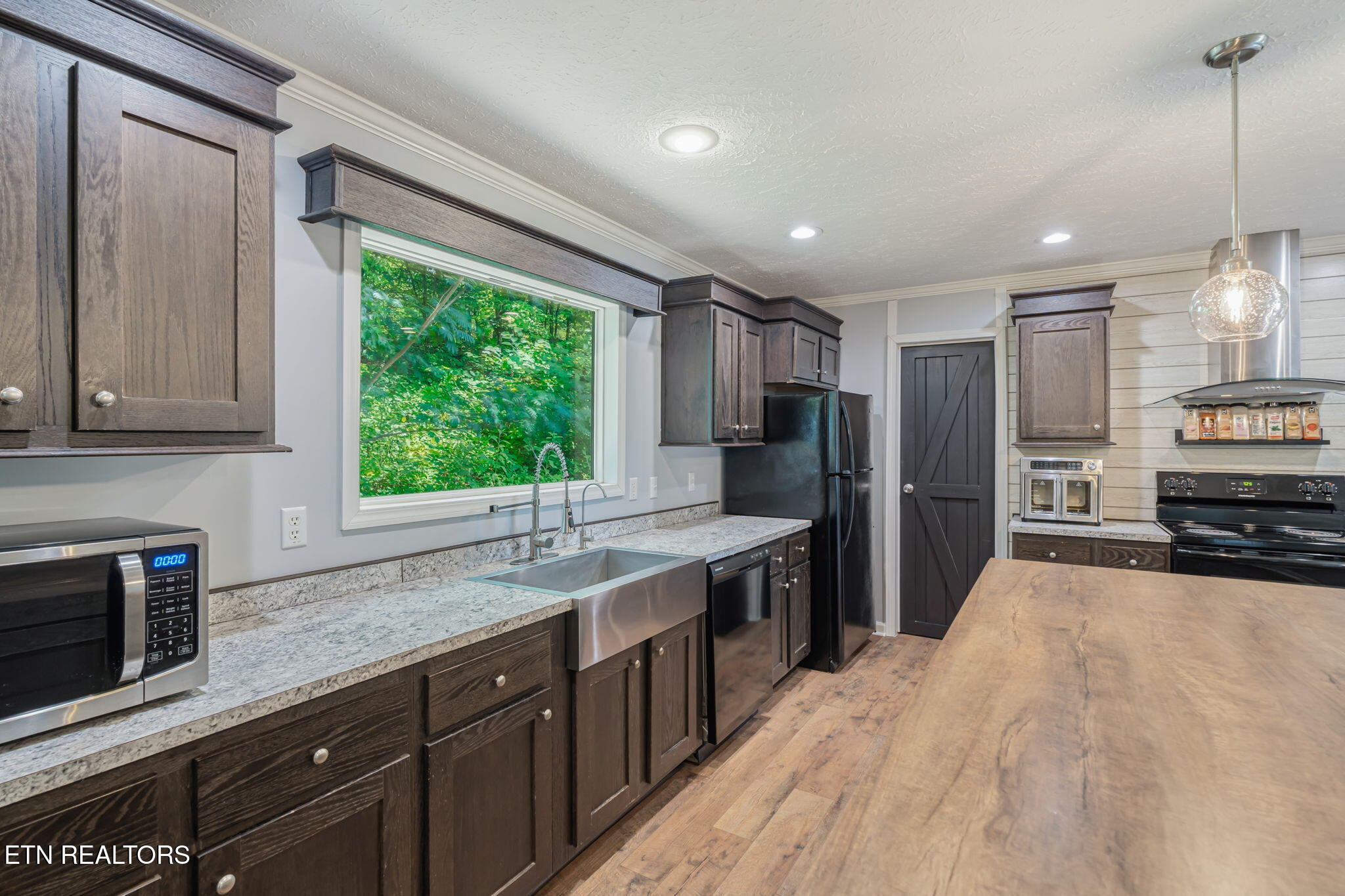 2156 Hiwassee Road Sweetwater TN 37874