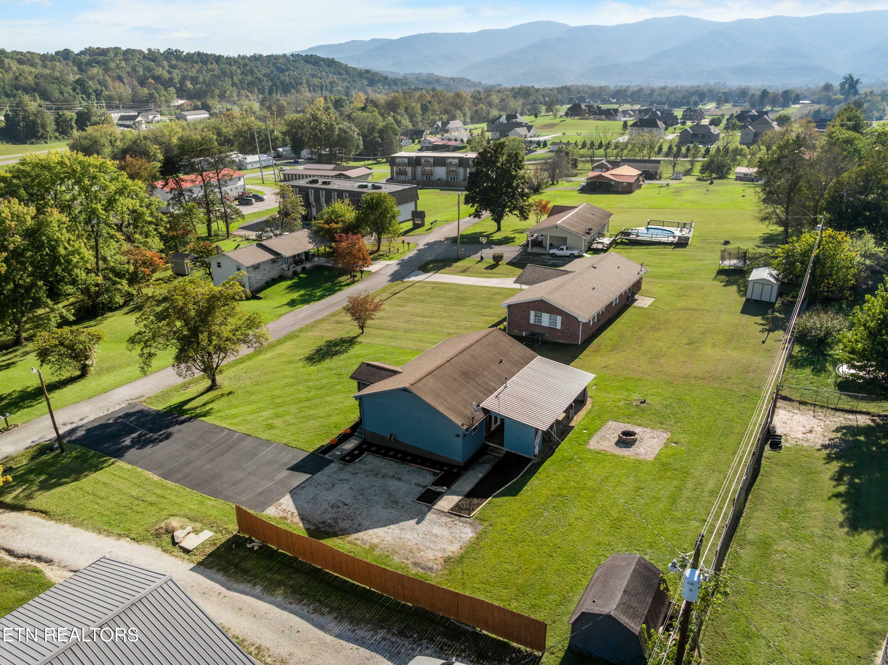 168 Pack Street Jacksboro TN 37757