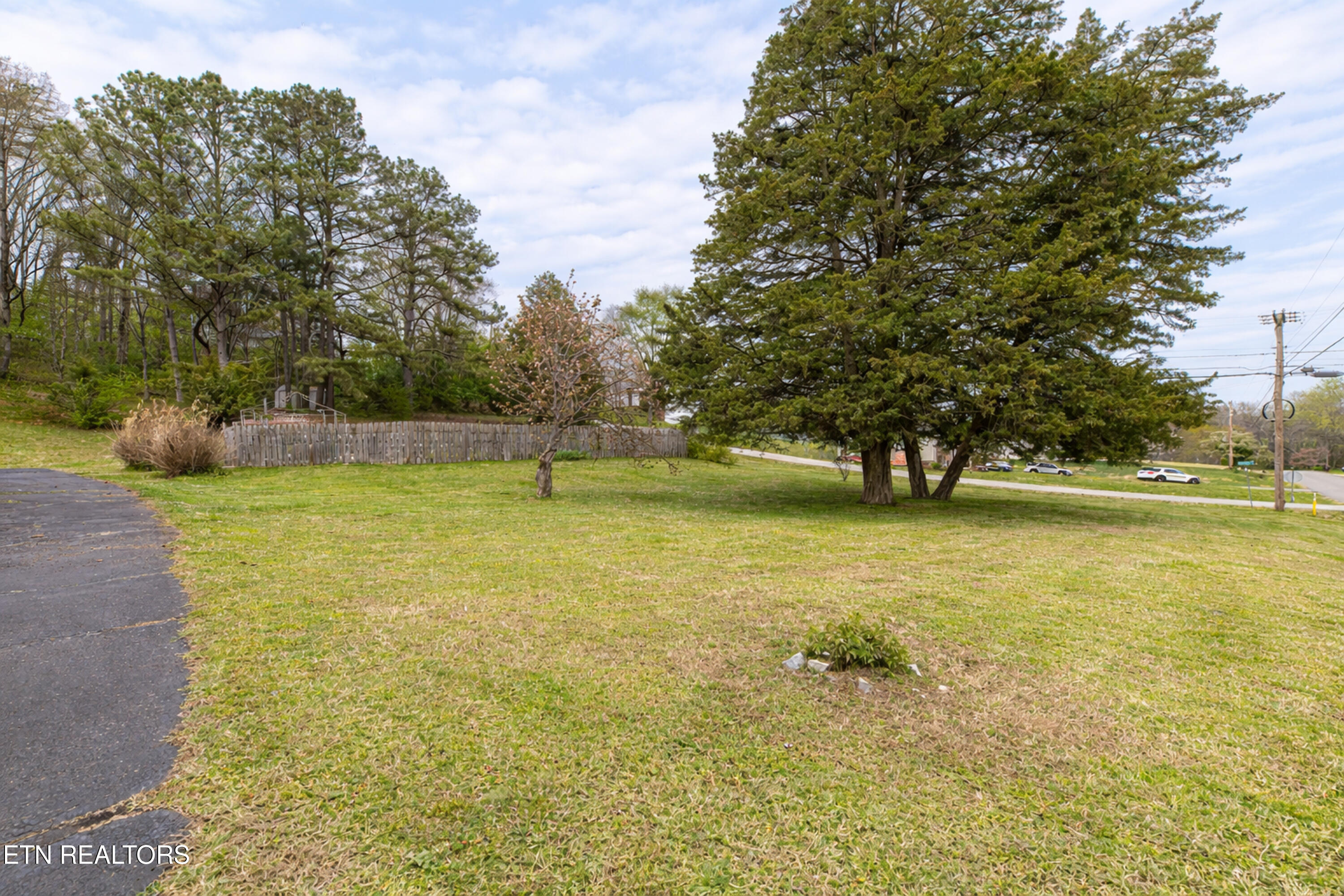 655 Wesley Road Lenoir City TN 37772