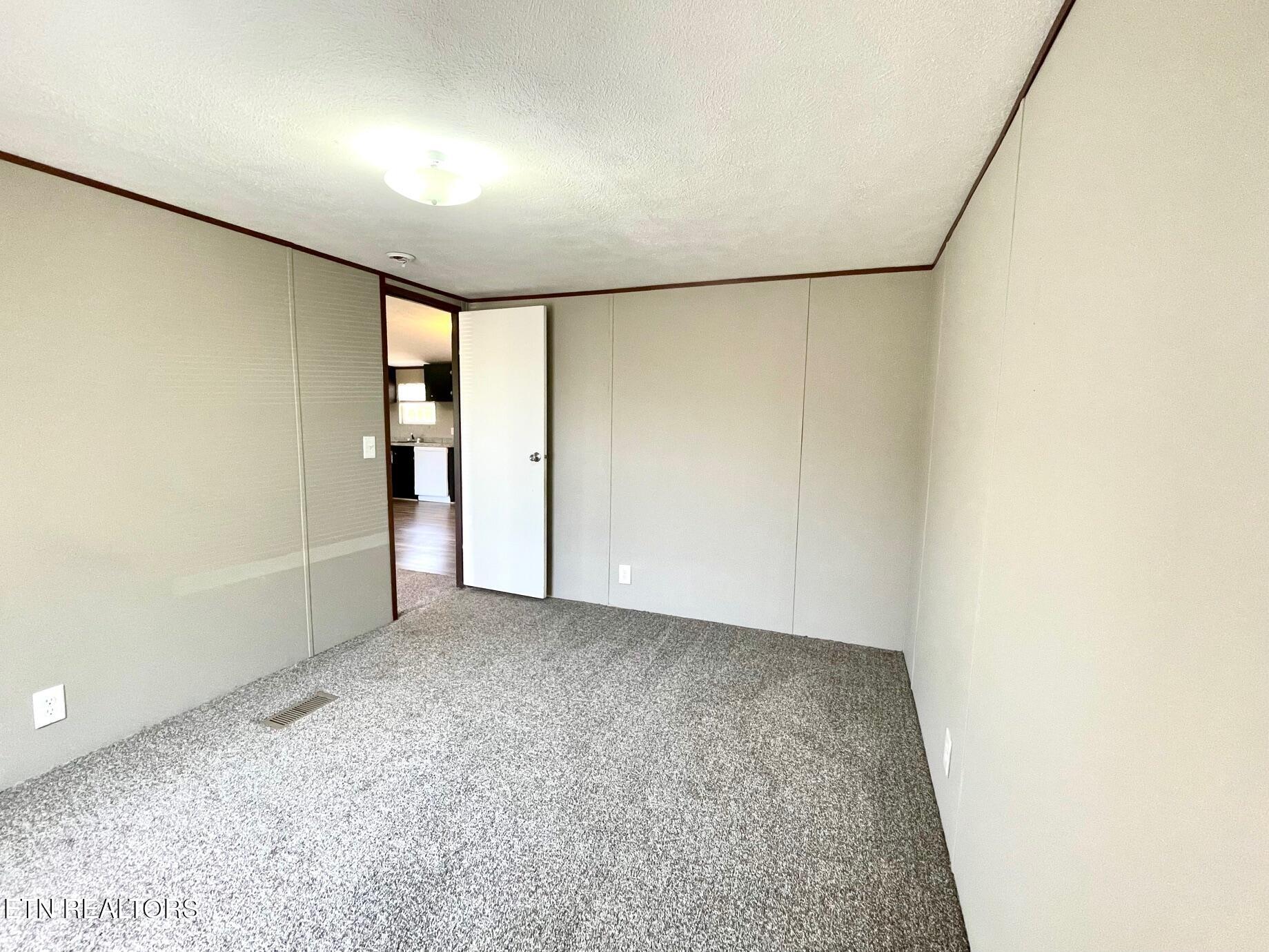 204 Community Drive Madisonville TN 37354