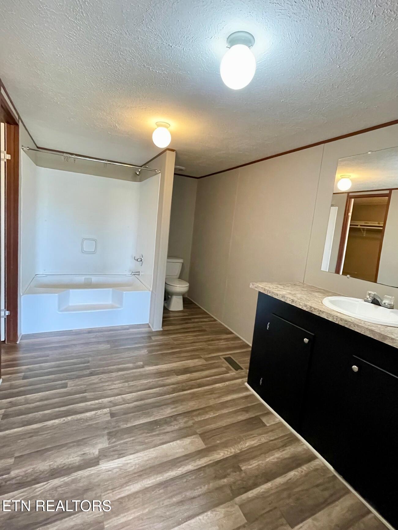 204 Community Drive Madisonville TN 37354