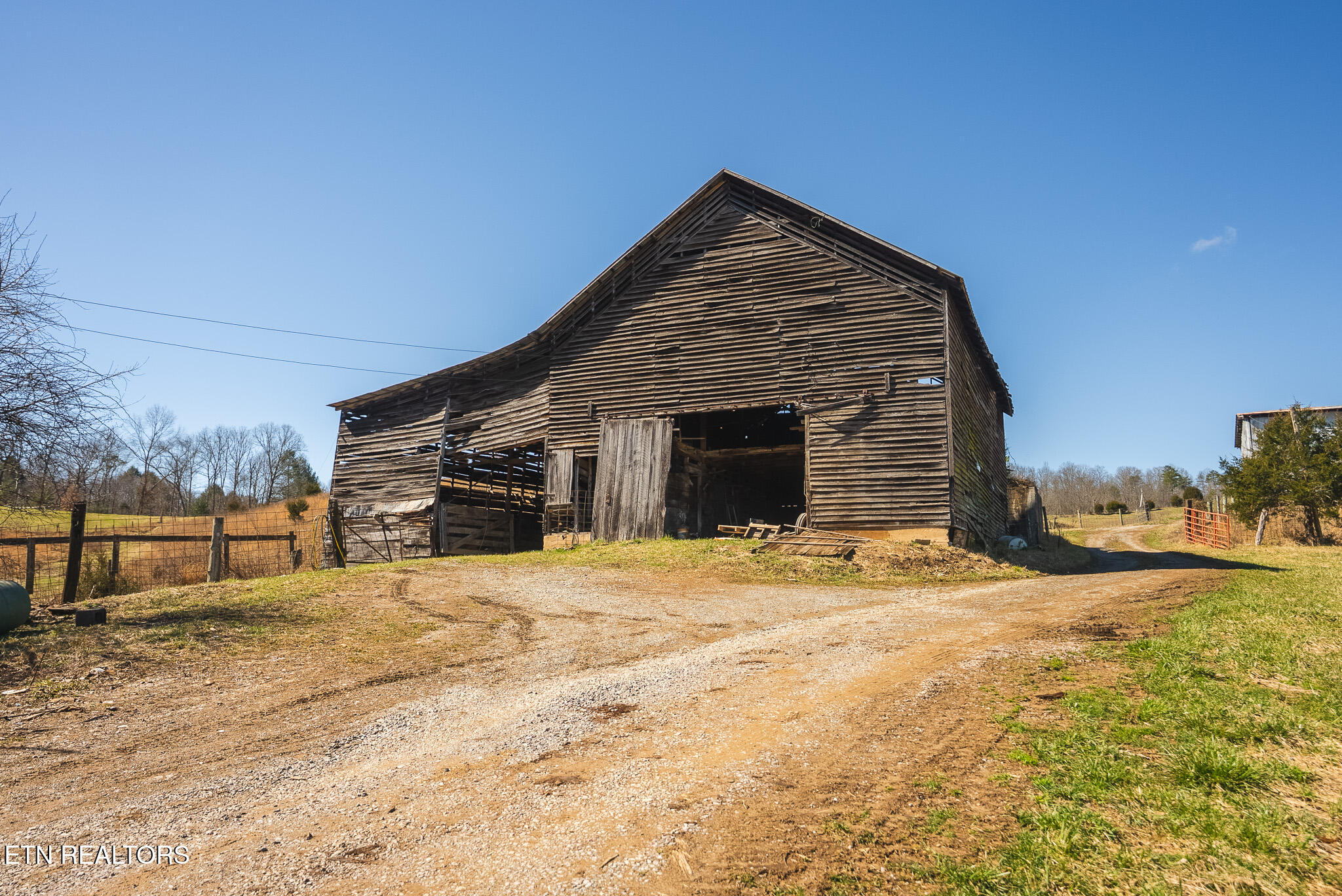 179 Sutton Hollow Road Sneedville TN 37869