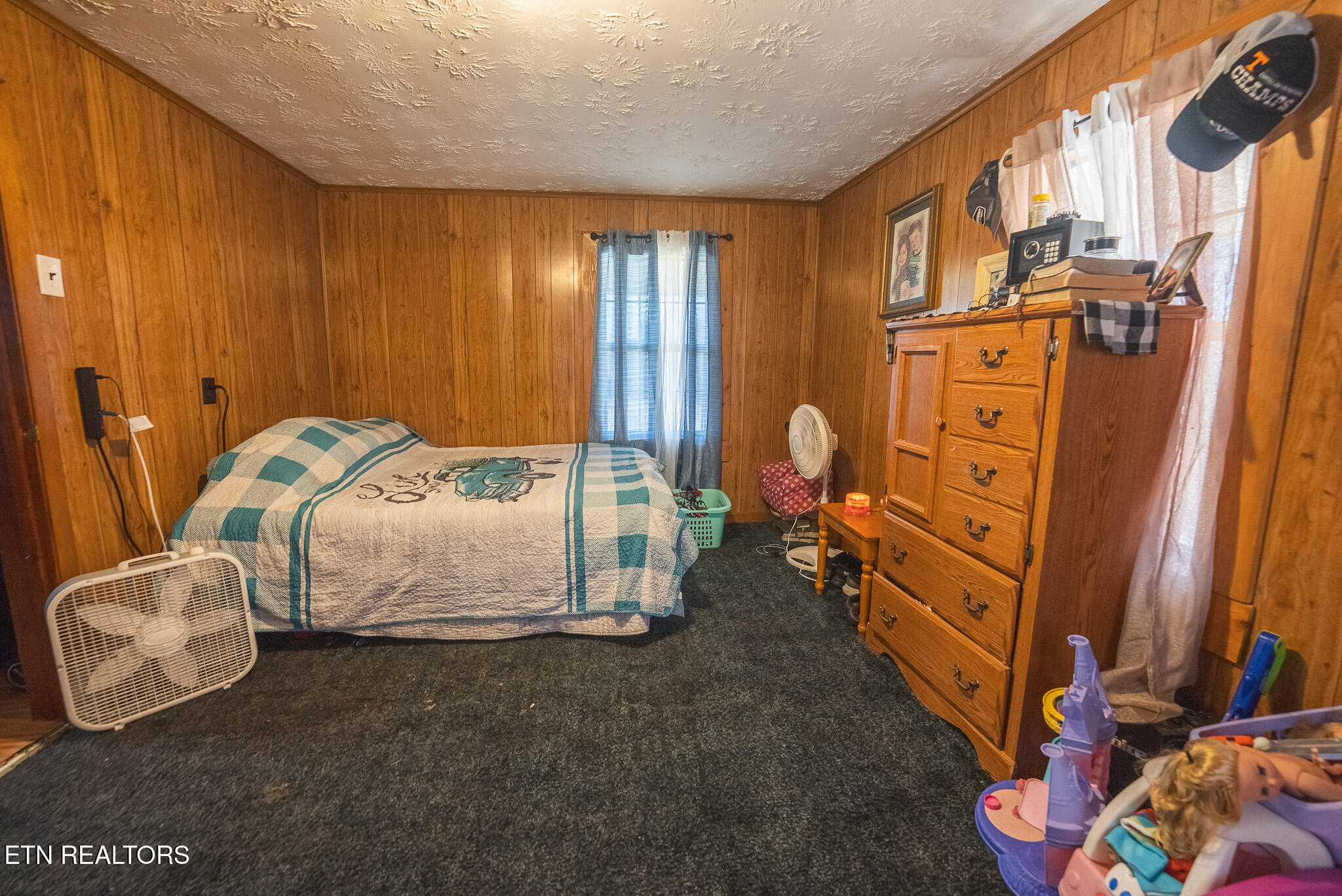 179 Sutton Hollow Road Sneedville TN 37869