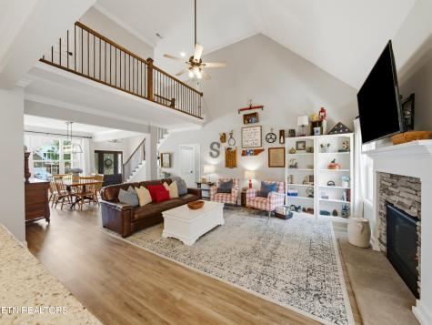 196 Zane Lane Lenoir City TN 37772