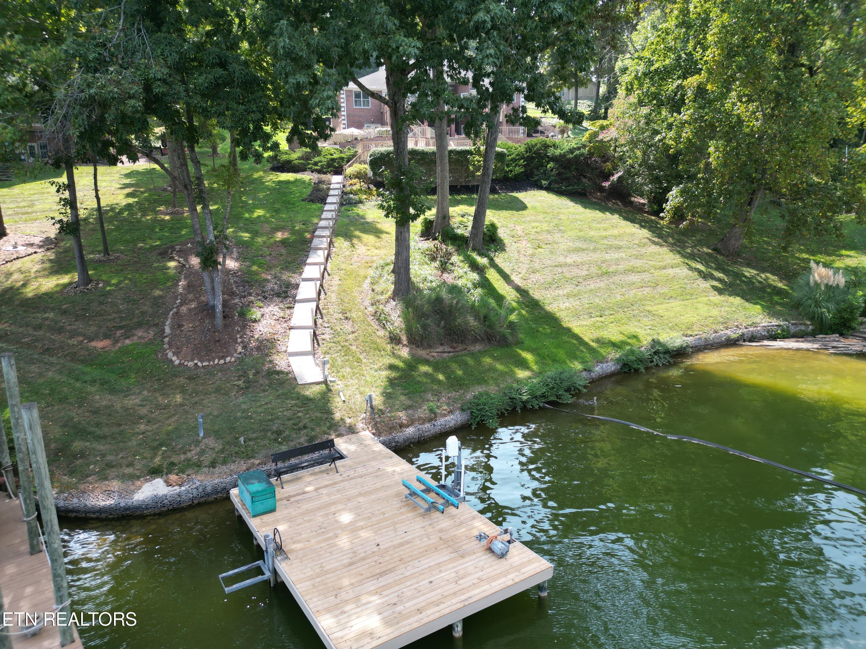 155 Lake Crest Drive Lenoir City TN 37772
