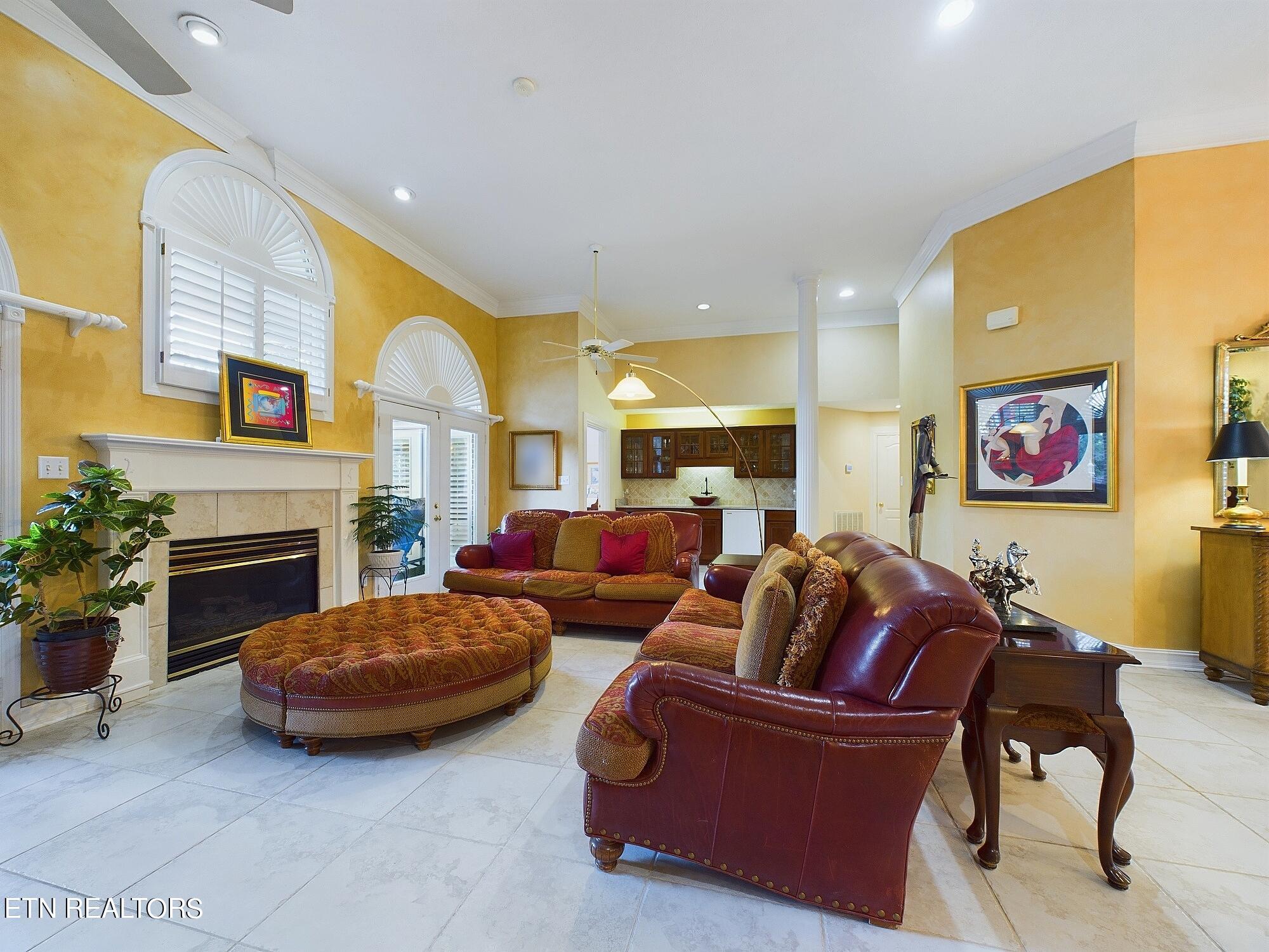 155 Lake Crest Drive Lenoir City TN 37772
