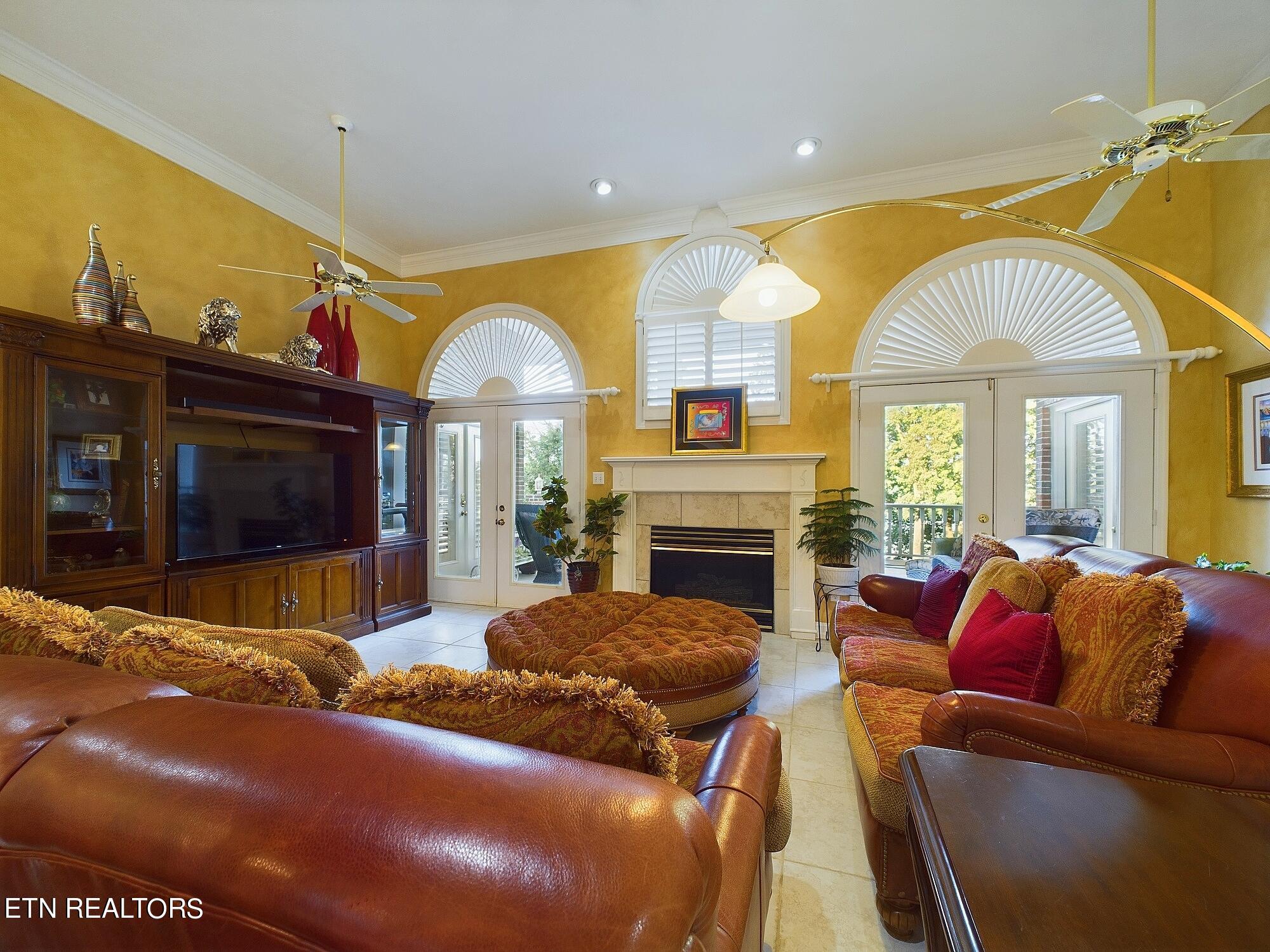 155 Lake Crest Drive Lenoir City TN 37772