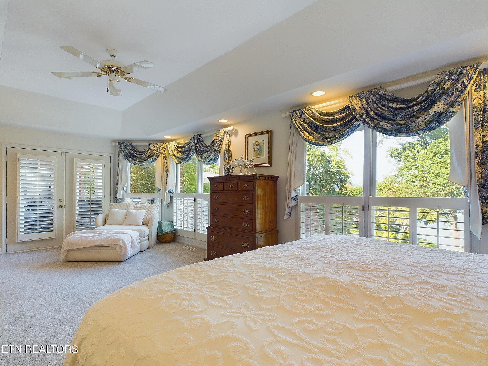 155 Lake Crest Drive Lenoir City TN 37772