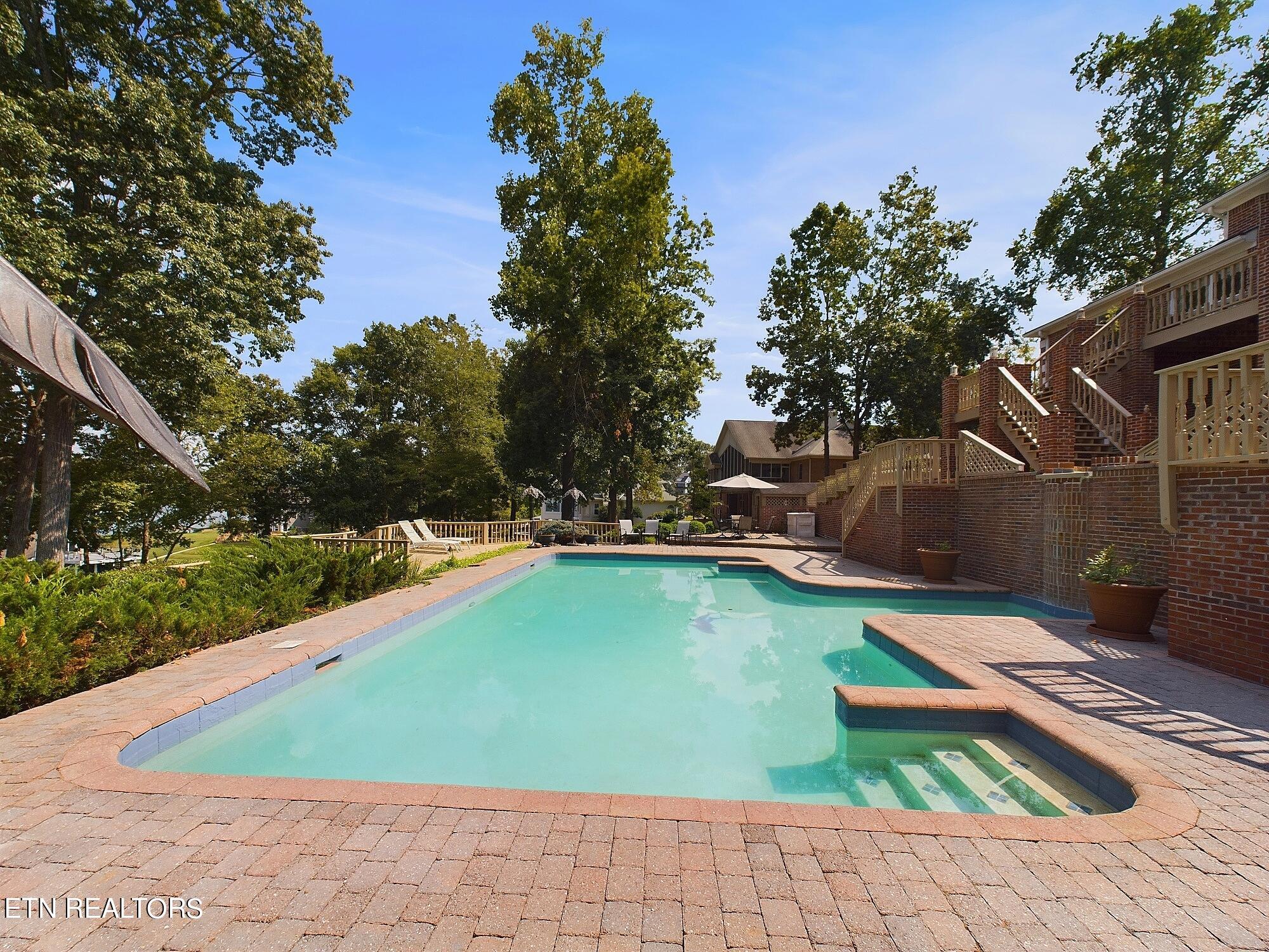155 Lake Crest Drive Lenoir City TN 37772