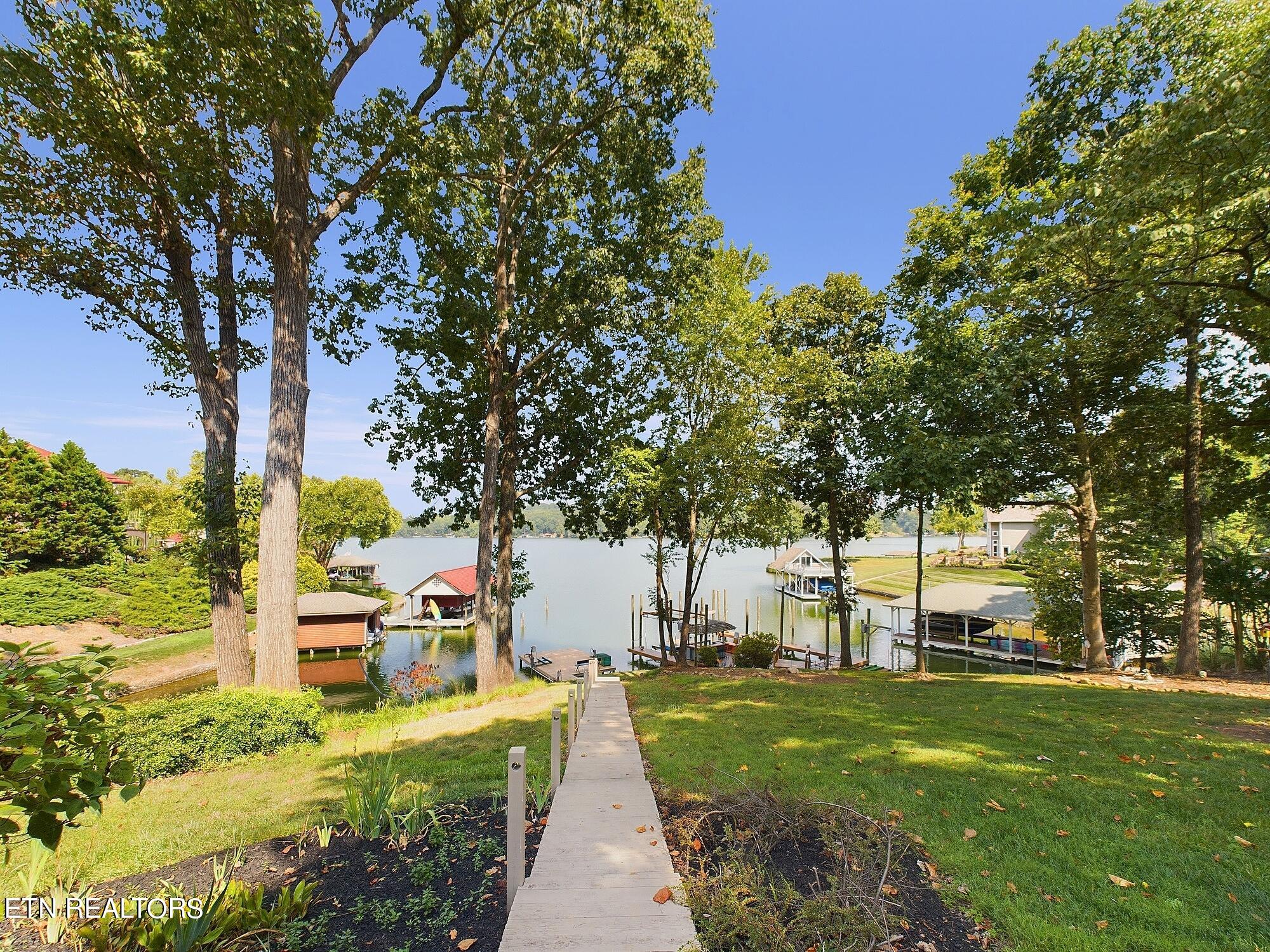 155 Lake Crest Drive Lenoir City TN 37772