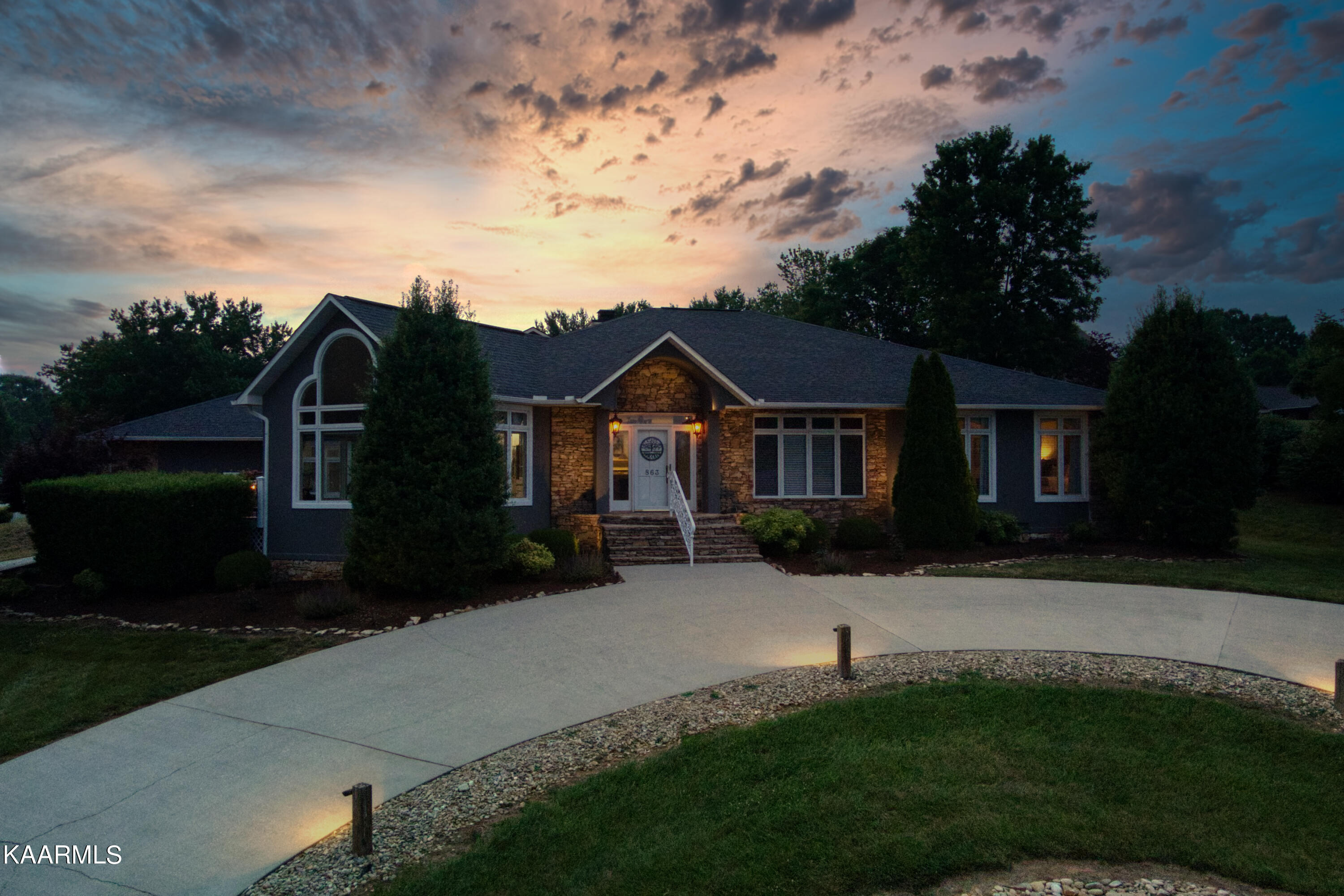 863 Jessica Lea Sevierville TN 37862