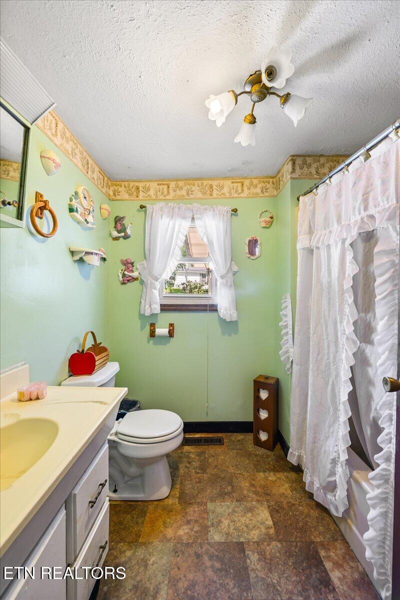 509 W Prospect Street Lafollette TN 37766