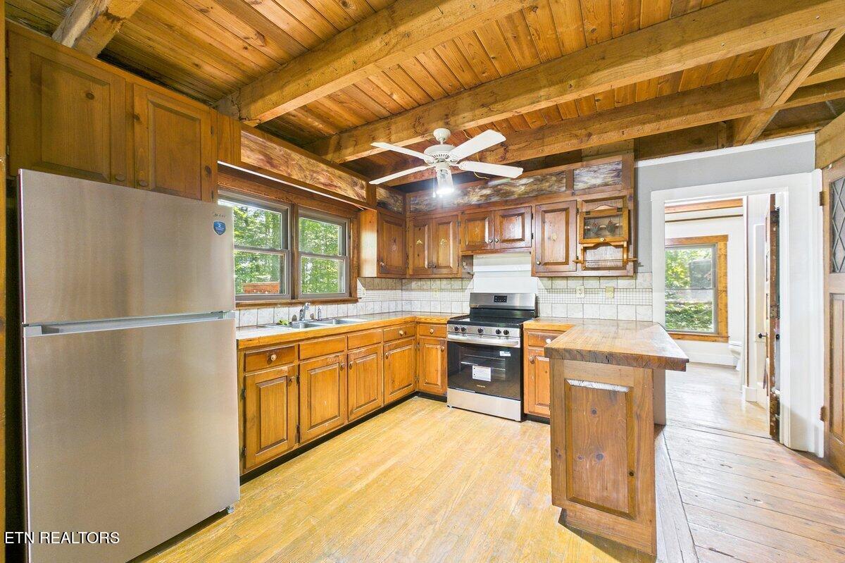 170 County Road 709 Riceville TN 37370
