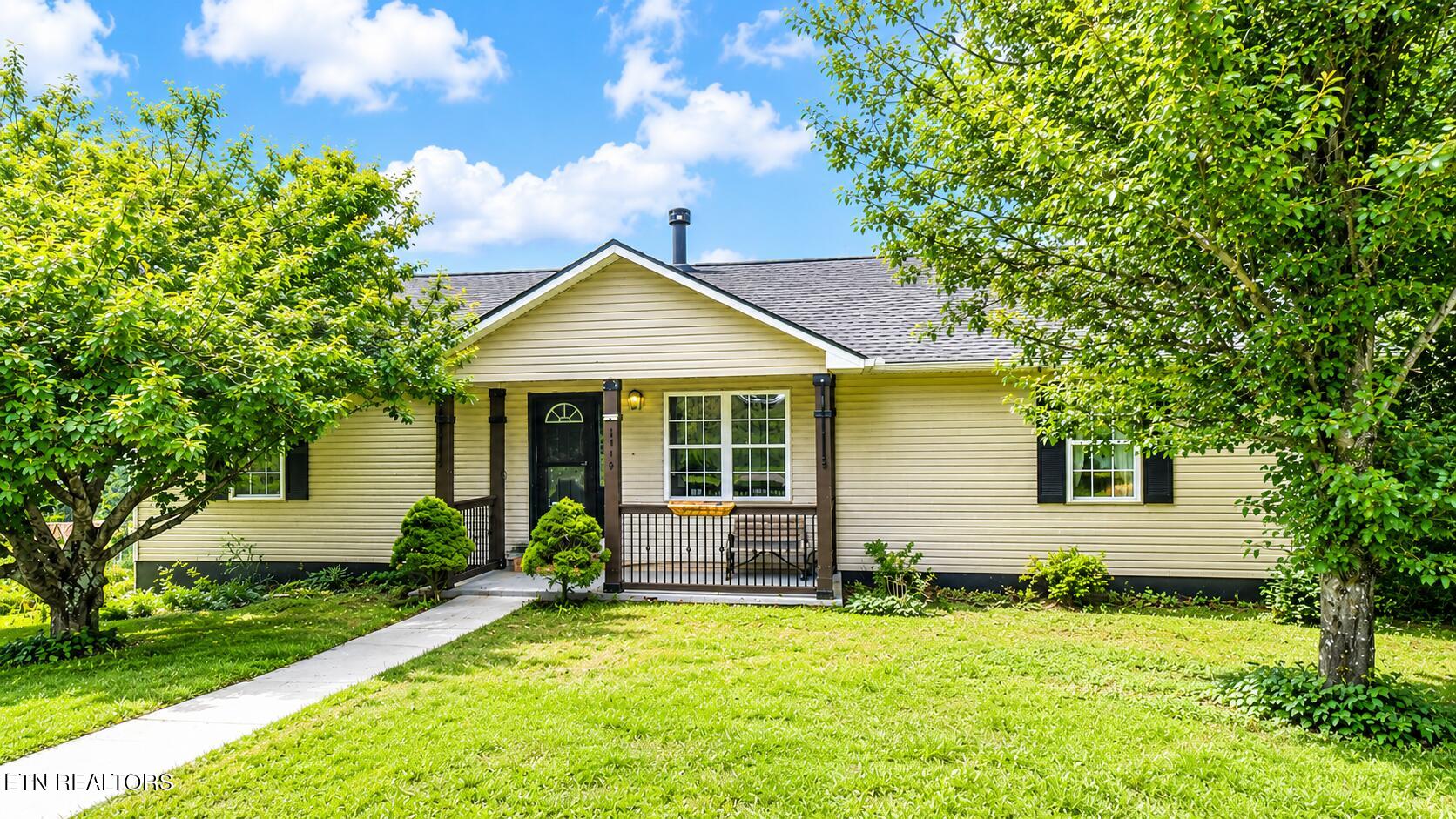 1519 Diamond Head Way Friendsville TN 37737
