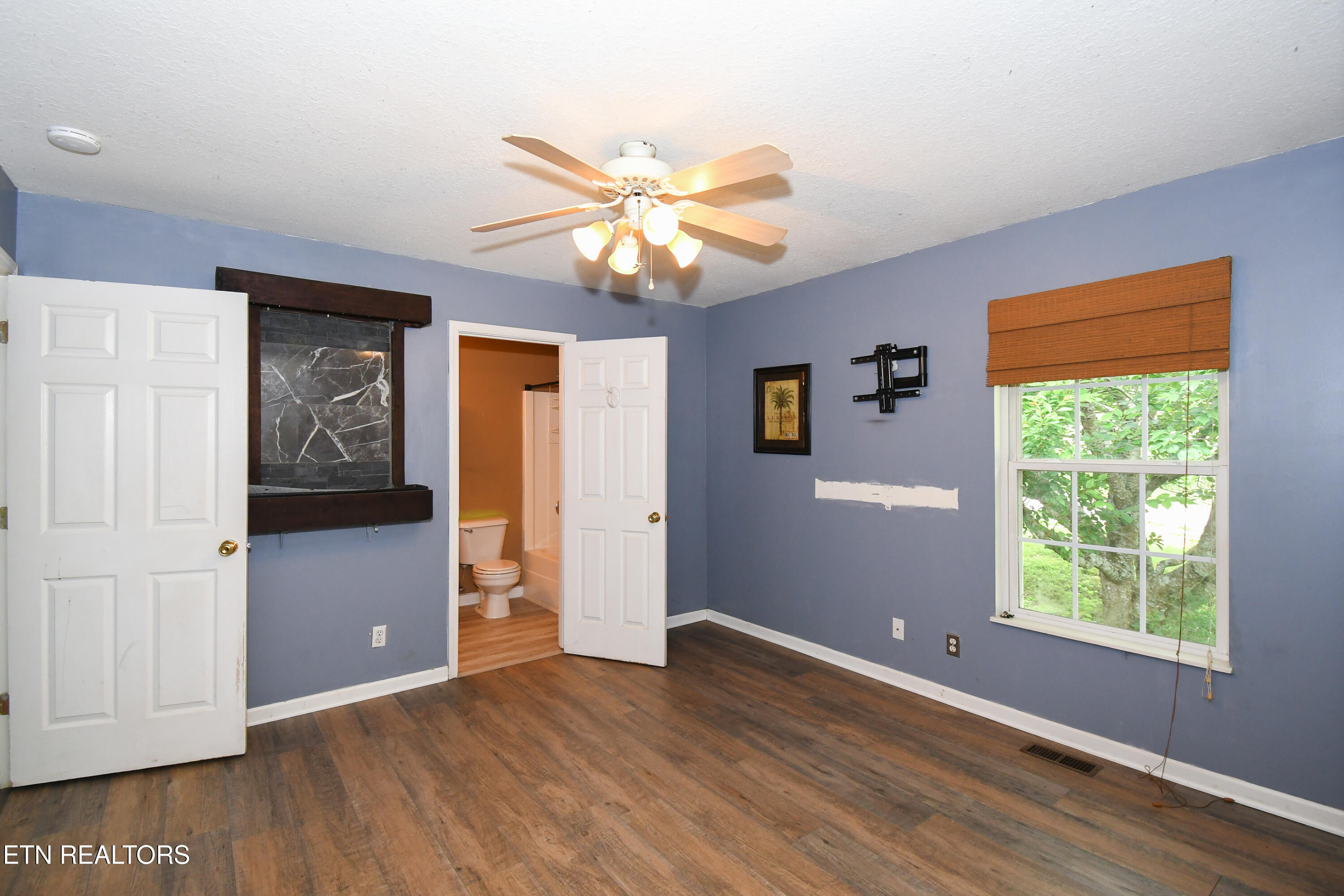 1519 Diamond Head Way Friendsville TN 37737
