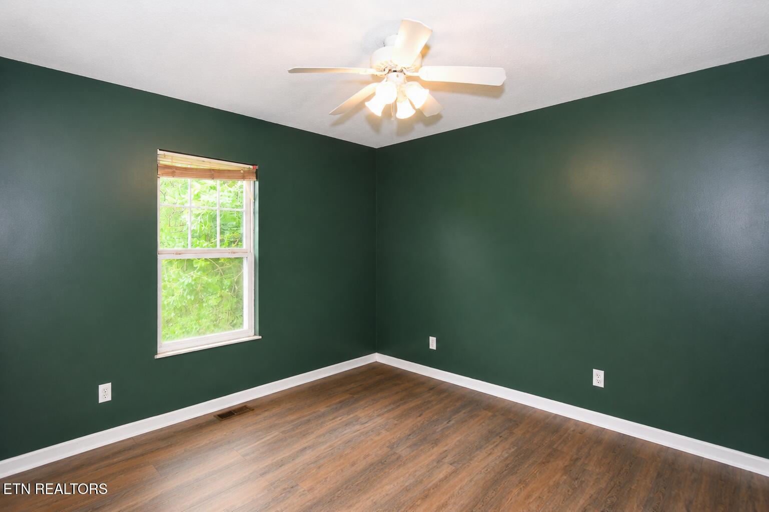 1519 Diamond Head Way Friendsville TN 37737